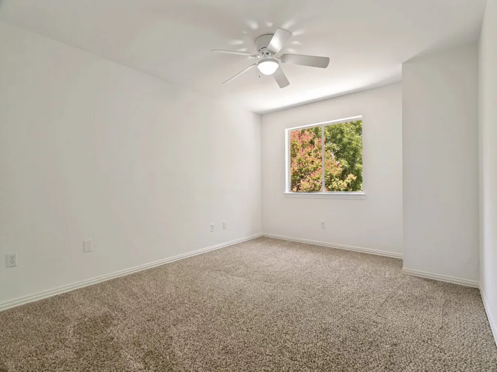 Single Family Residence For Sale in Tarrant County , 2152 Pritchard Drive, Grapevine, Texas 76051, 4 Bedroom, 3 Bathroom, 2 Garage spaces, 2,443 Sqft, built in 1995, mls#21345478, Real Estate Agent in Grapevine, Homes For Sale in Tarrant county, Homes For Sale in Grapevine, Realtor in Grapevine Texas, Real Estate Brokerage Independent Realty Texas, Luminita Cordes Realtor