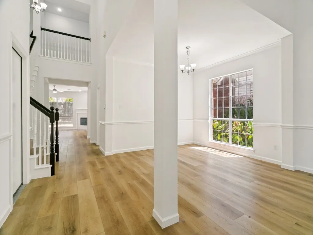 Single Family Residence For Sale in Tarrant County , 2152 Pritchard Drive, Grapevine, Texas 76051, 4 Bedroom, 3 Bathroom, 2 Garage spaces, 2,443 Sqft, built in 1995, mls#21345478, Real Estate Agent in Grapevine, Homes For Sale in Tarrant county, Homes For Sale in Grapevine, Realtor in Grapevine Texas, Real Estate Brokerage Independent Realty Texas, Luminita Cordes Realtor