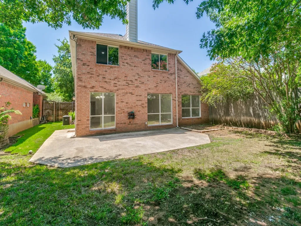Single Family Residence For Sale in Tarrant County , 2152 Pritchard Drive, Grapevine, Texas 76051, 4 Bedroom, 3 Bathroom, 2 Garage spaces, 2,443 Sqft, built in 1995, mls#21345478, Real Estate Agent in Grapevine, Homes For Sale in Tarrant county, Homes For Sale in Grapevine, Realtor in Grapevine Texas, Real Estate Brokerage Independent Realty Texas, Luminita Cordes Realtor