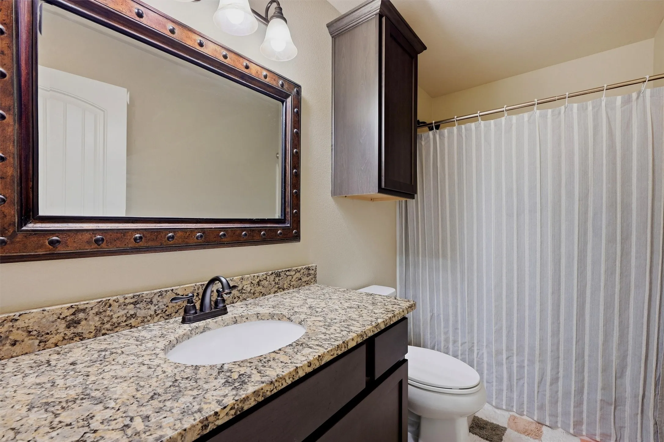 Second full bathroom and yes this one is smaller but it's a shower/tub combo!