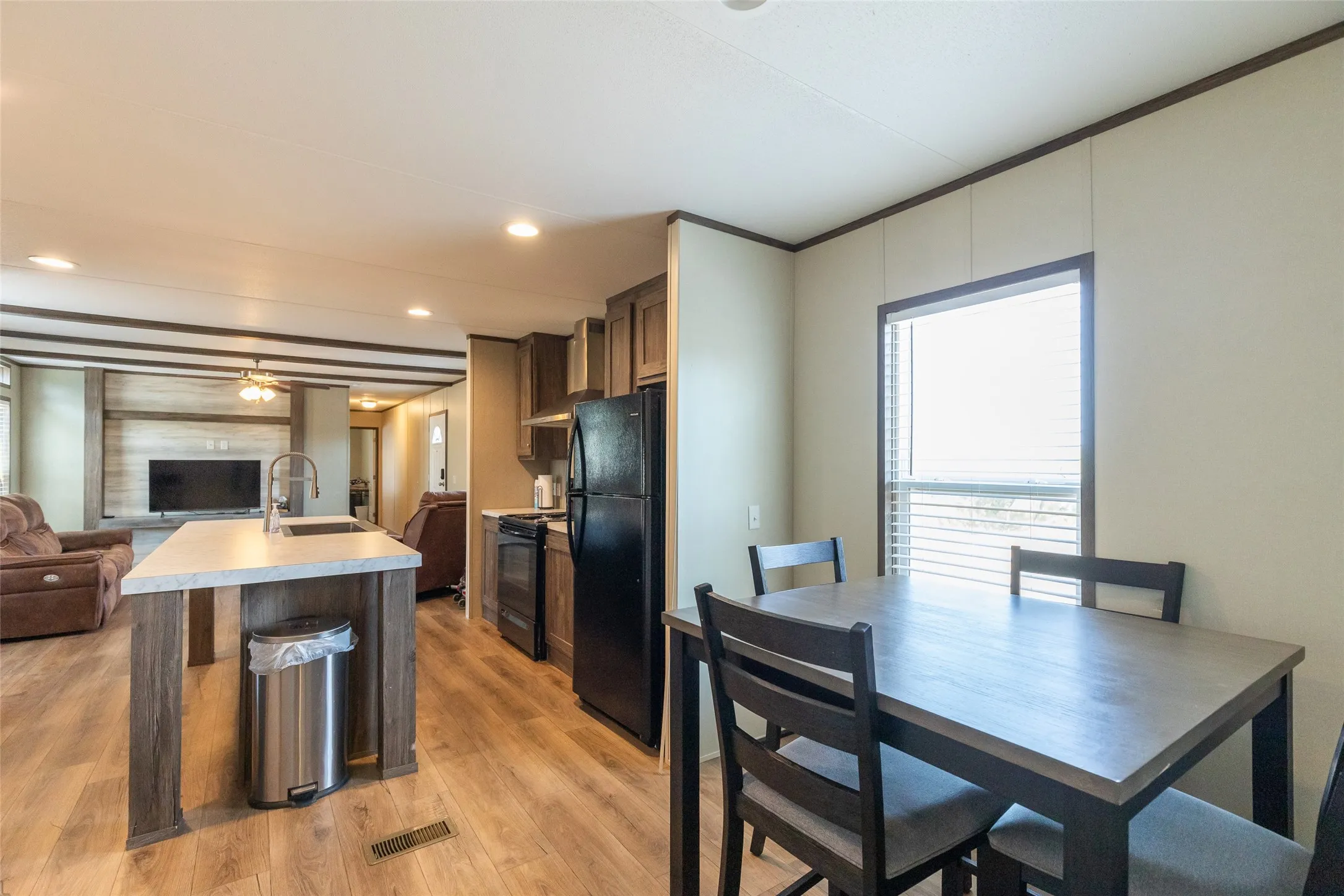 Manufactured Home For Sale in Stephens County , 6801 County Road 304, Breckenridge, Texas 76424, 3 Bedrooms, 2 Bathrooms, Garage spaces, 1,216 Sqft, built in 2021, Price $274,900, mls#21334083, Real Estate Agent in Breckenridge, Homes For Sale in Stephens county, Homes For Sale in Breckenridge, Realtor in Breckenridge Texas, Real Estate Brokerage Independent Realty Texas, Luminita Cordes Realtor