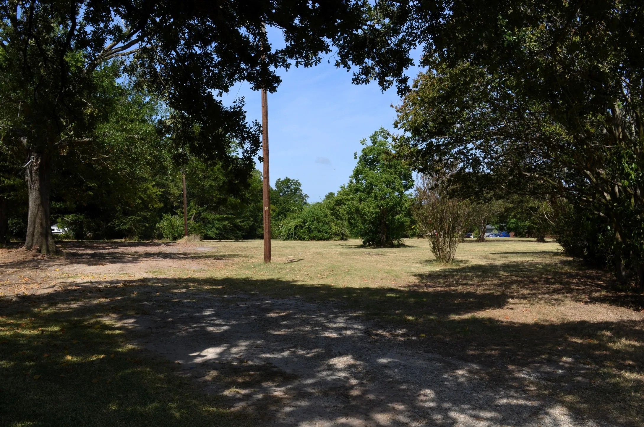 Improved Land For Sale in Henderson County , 111 Bedfords Bend, Gun Barrel City, Texas 75156, 0, 0, Garage spaces, 0 Sqft, built in 1974, mls#21346583, Real Estate Agent in Gun Barrel City, Homes For Sale in Henderson county, Homes For Sale in Gun Barrel City, Realtor in Gun Barrel City Texas, Real Estate Brokerage Independent Realty Texas, Luminita Cordes Realtor