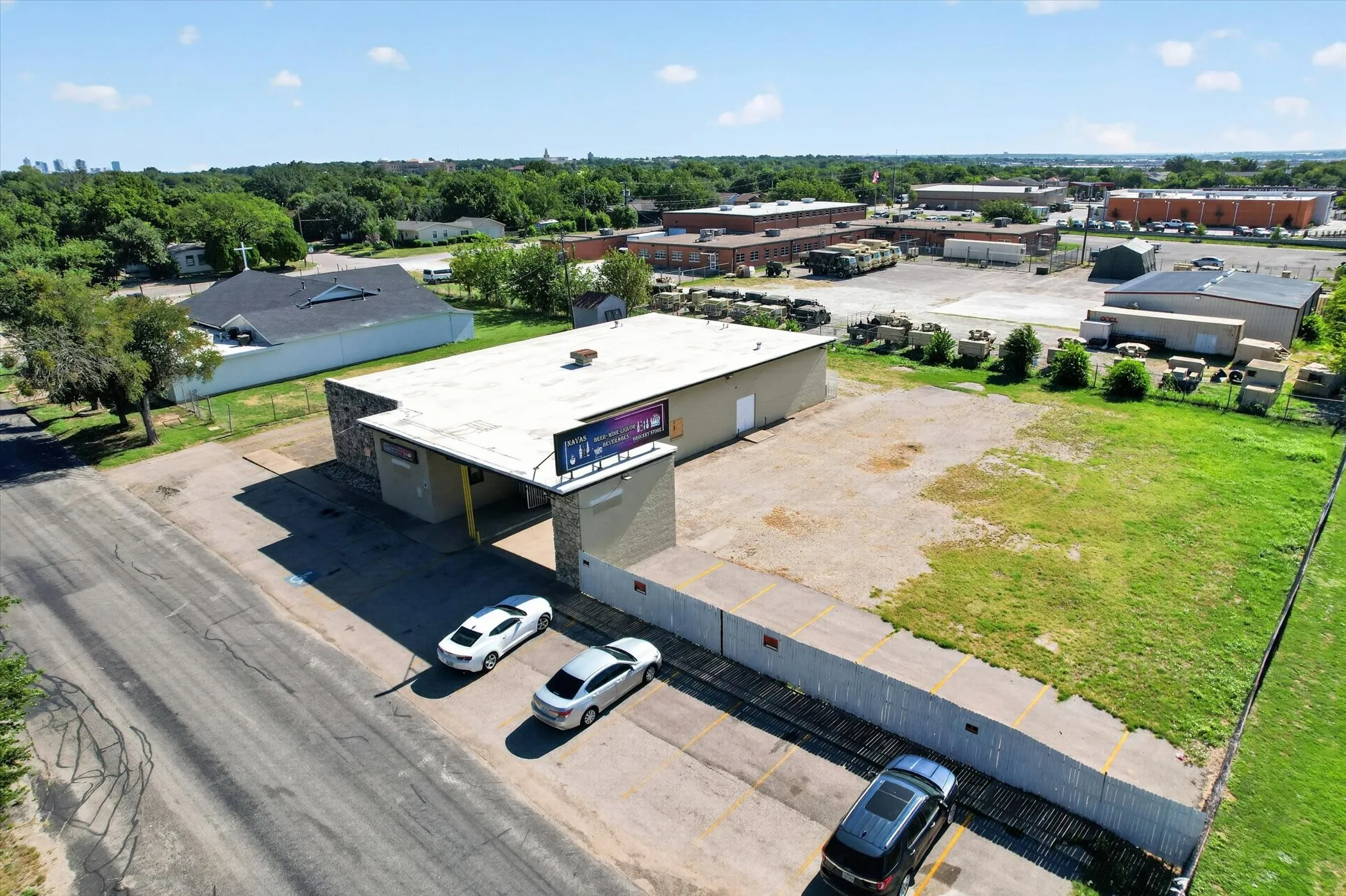 Retail For Sale in Tarrant County , 5115 Wellview Avenue, Fort Worth, Texas 76115, 0, 0, Garage spaces, 0 Sqft, built in 1962, Price $900,000, mls#21346357, Real Estate Agent in Fort Worth, Homes For Sale in Tarrant county, Homes For Sale in Fort Worth, Realtor in Fort Worth Texas, Real Estate Brokerage Independent Realty Texas, Luminita Cordes Realtor