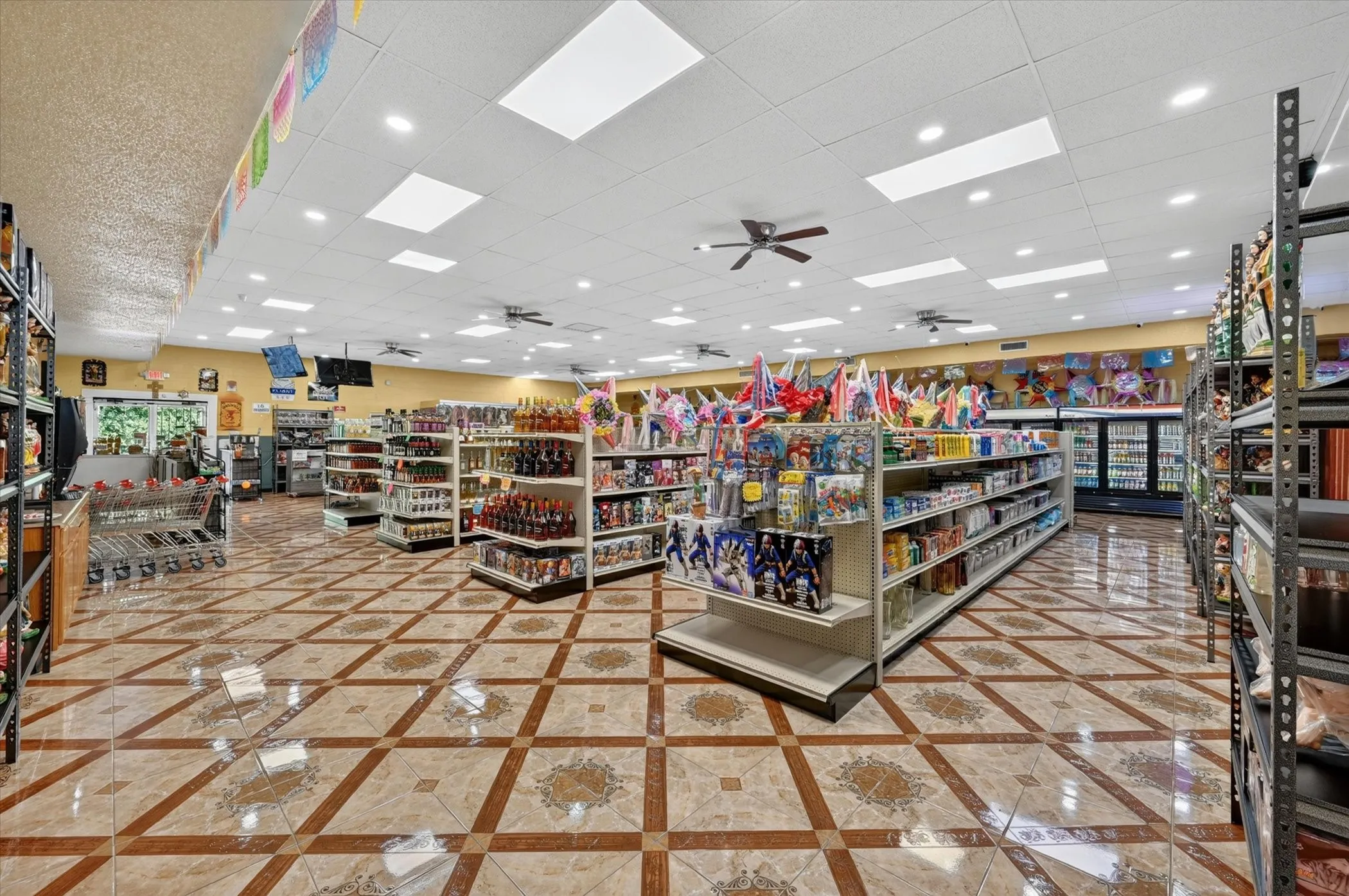 Retail For Sale in Tarrant County , 5115 Wellview Avenue, Fort Worth, Texas 76115, 0, 0, Garage spaces, 0 Sqft, built in 1962, Price $900,000, mls#21346357, Real Estate Agent in Fort Worth, Homes For Sale in Tarrant county, Homes For Sale in Fort Worth, Realtor in Fort Worth Texas, Real Estate Brokerage Independent Realty Texas, Luminita Cordes Realtor