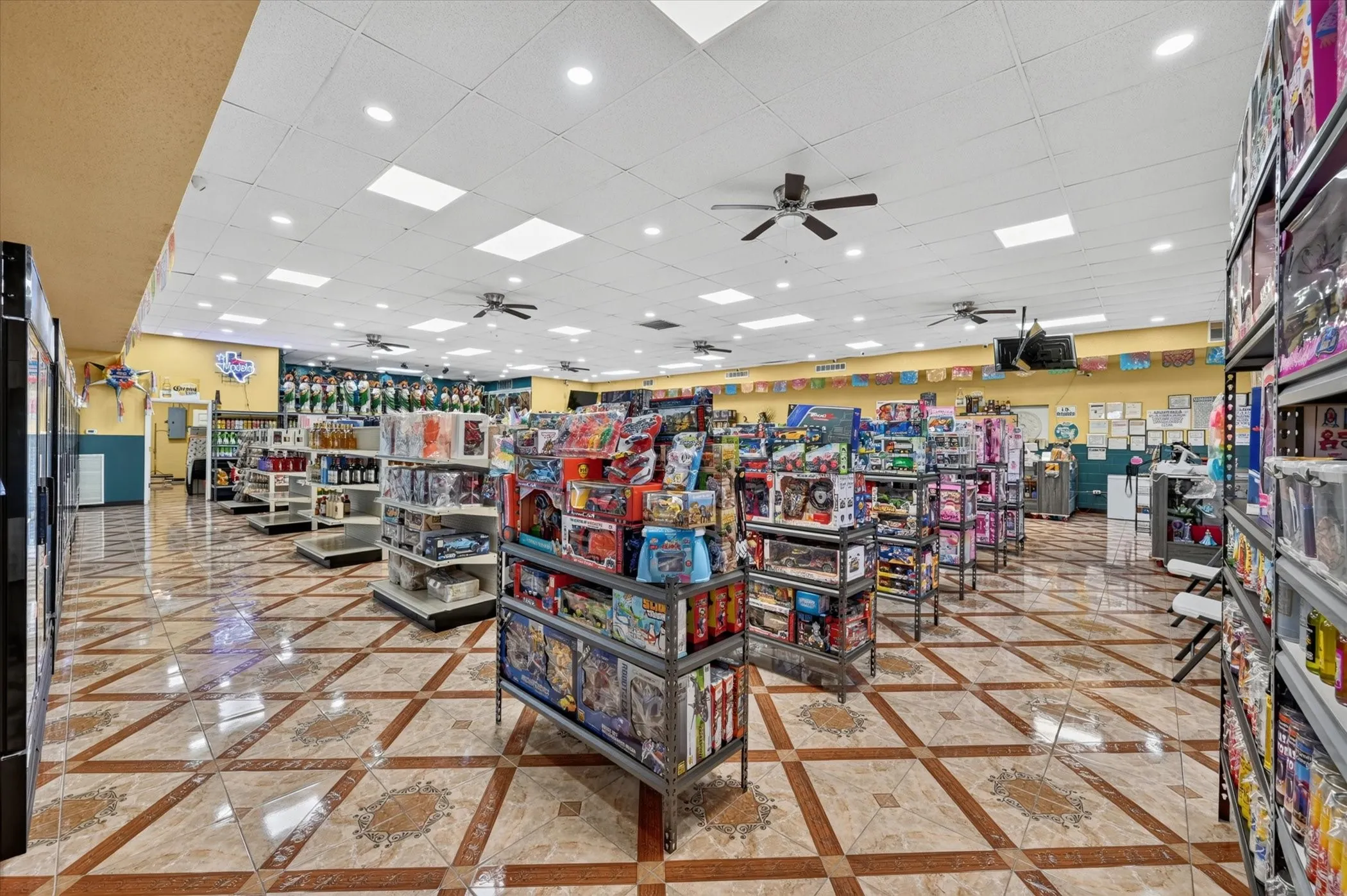 Retail For Sale in Tarrant County , 5115 Wellview Avenue, Fort Worth, Texas 76115, 0, 0, Garage spaces, 0 Sqft, built in 1962, Price $900,000, mls#21346357, Real Estate Agent in Fort Worth, Homes For Sale in Tarrant county, Homes For Sale in Fort Worth, Realtor in Fort Worth Texas, Real Estate Brokerage Independent Realty Texas, Luminita Cordes Realtor