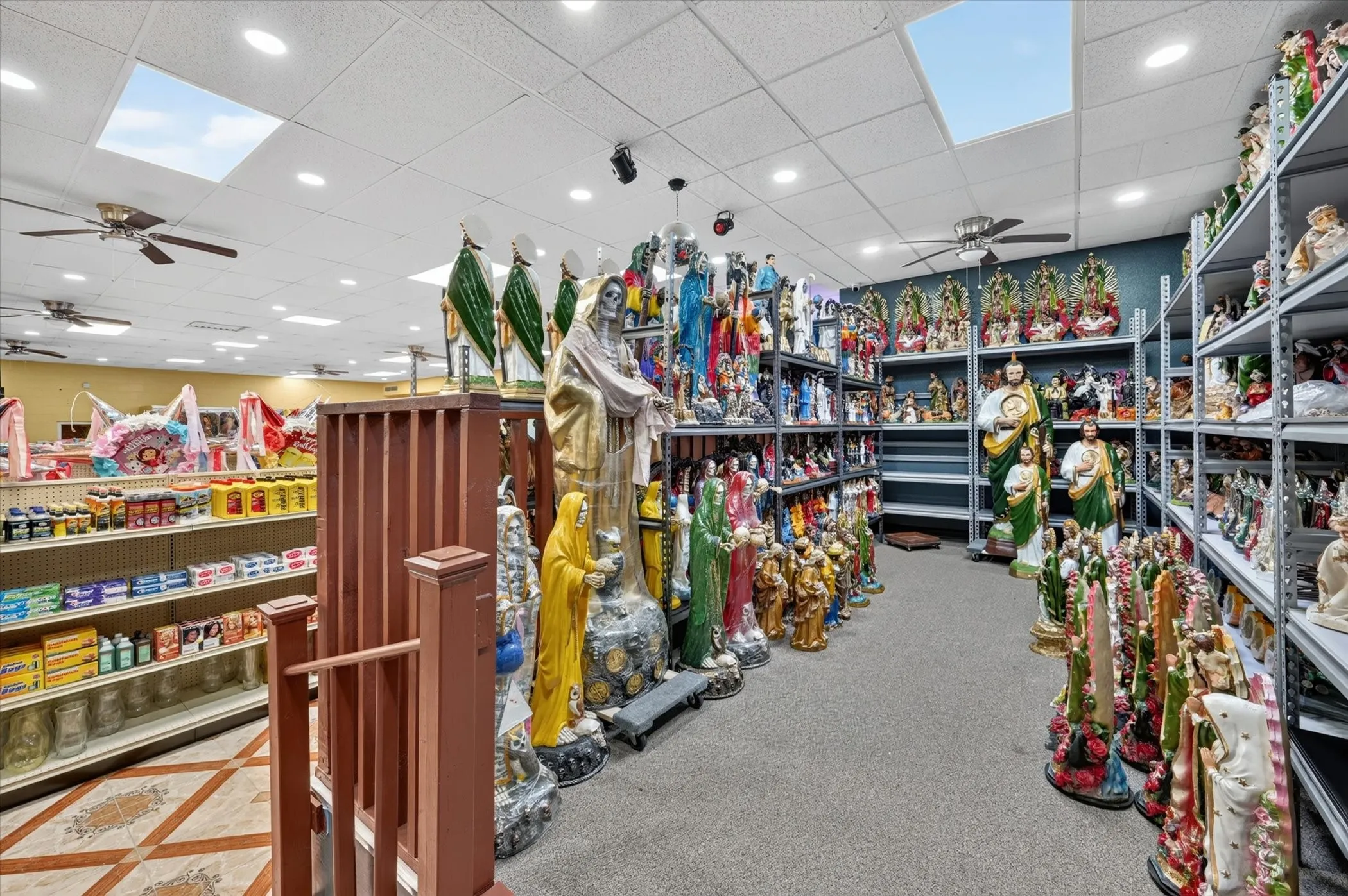 Retail For Sale in Tarrant County , 5115 Wellview Avenue, Fort Worth, Texas 76115, 0, 0, Garage spaces, 0 Sqft, built in 1962, Price $900,000, mls#21346357, Real Estate Agent in Fort Worth, Homes For Sale in Tarrant county, Homes For Sale in Fort Worth, Realtor in Fort Worth Texas, Real Estate Brokerage Independent Realty Texas, Luminita Cordes Realtor