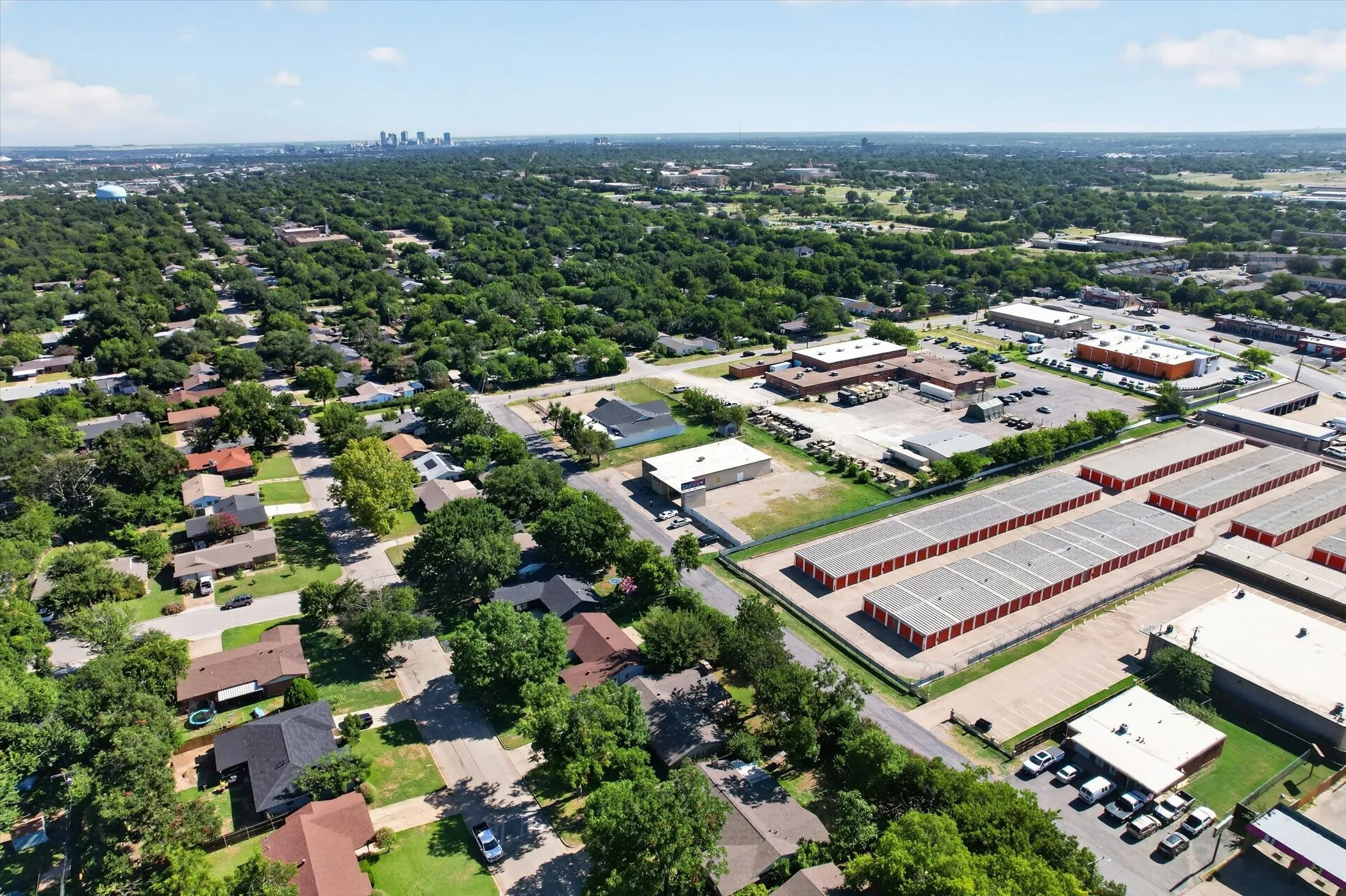 Retail For Sale in Tarrant County , 5115 Wellview Avenue, Fort Worth, Texas 76115, 0, 0, Garage spaces, 0 Sqft, built in 1962, Price $900,000, mls#21346357, Real Estate Agent in Fort Worth, Homes For Sale in Tarrant county, Homes For Sale in Fort Worth, Realtor in Fort Worth Texas, Real Estate Brokerage Independent Realty Texas, Luminita Cordes Realtor