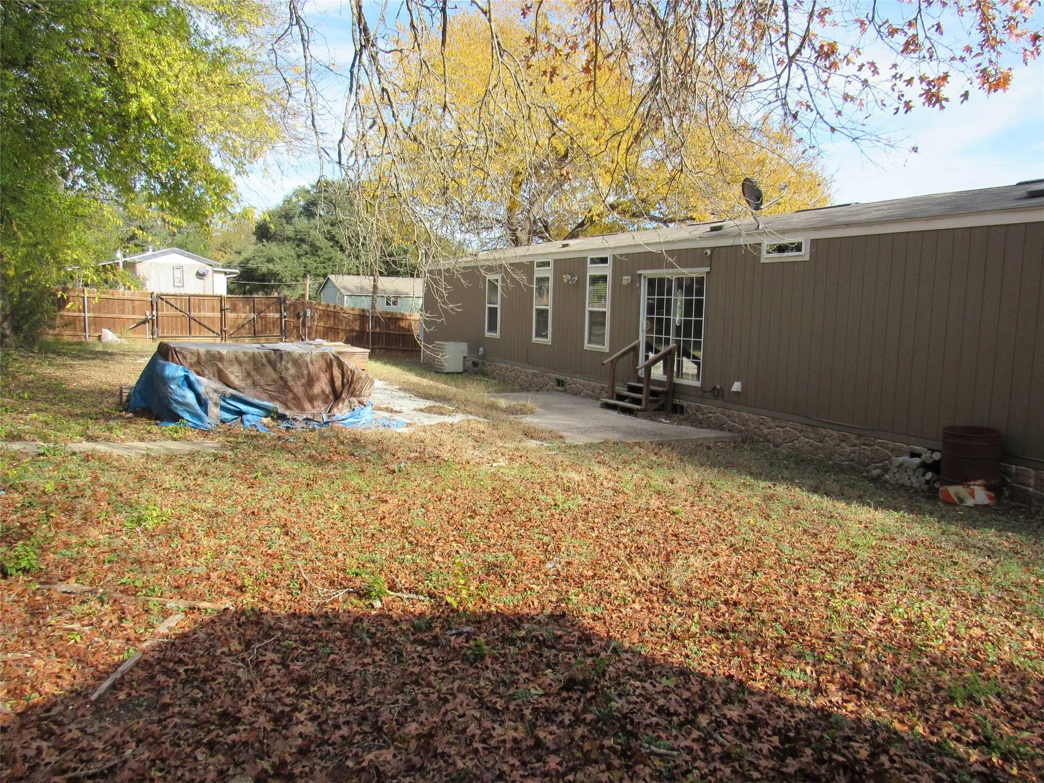 Mobile Home For Sale in Hill County , 144 9th Street, Whitney, Texas 76692, 3 Bedroom, 2 Bathroom, Garage spaces, 1,216 Sqft, built in 2017, mls#21346584, Real Estate Agent in Whitney, Homes For Sale in Hill county, Homes For Sale in Whitney, Realtor in Whitney Texas, Real Estate Brokerage Independent Realty Texas, Luminita Cordes Realtor