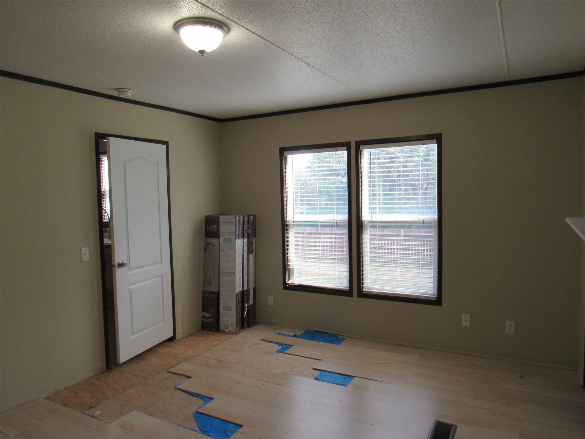 Mobile Home For Sale in Hill County , 144 9th Street, Whitney, Texas 76692, 3 Bedroom, 2 Bathroom, Garage spaces, 1,216 Sqft, built in 2017, mls#21346584, Real Estate Agent in Whitney, Homes For Sale in Hill county, Homes For Sale in Whitney, Realtor in Whitney Texas, Real Estate Brokerage Independent Realty Texas, Luminita Cordes Realtor