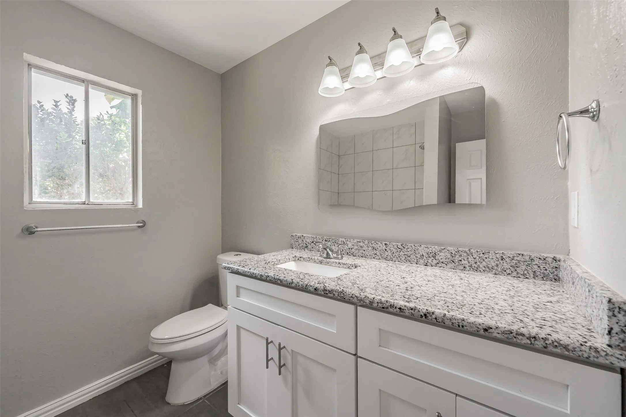 Single Family Residence For Sale in Tarrant County , 6721 Cylinda Sue Circle, North Richland Hills, Texas 76180, 3 Bedroom, 2 Bathroom, 2 Garage spaces, 1,578 Sqft, built in 1958, mls#21346581, Real Estate Agent in North Richland Hills, Homes For Sale in Tarrant county, Homes For Sale in North Richland Hills, Realtor in North Richland Hills Texas, Real Estate Brokerage Independent Realty Texas, Luminita Cordes Realtor