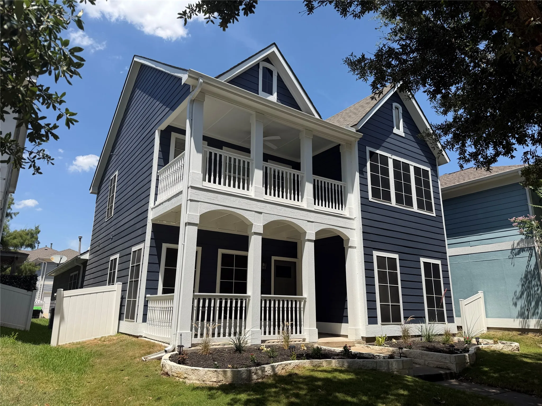 Single Family Residence For Sale in Denton County , 1145 King George Lane, Savannah, Texas 76227, 3 Bedroom, 3 Bathroom, 2 Garage spaces, 2,123 Sqft, built in 2008, mls#21346480, Real Estate Agent in Savannah, Homes For Sale in Denton county, Homes For Sale in Savannah, Realtor in Savannah Texas, Real Estate Brokerage Independent Realty Texas, Luminita Cordes Realtor