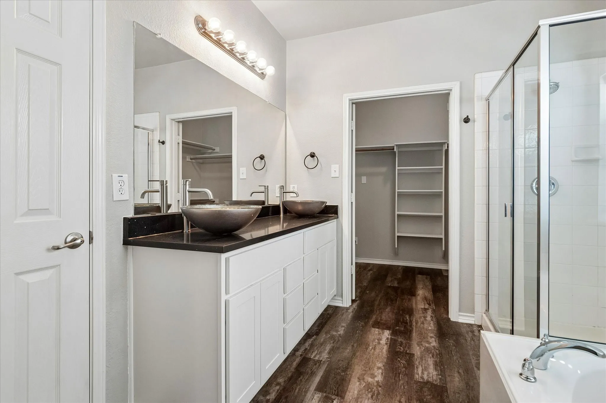 Single Family Residence For Sale in Denton County , 1145 King George Lane, Savannah, Texas 76227, 3 Bedroom, 3 Bathroom, 2 Garage spaces, 2,123 Sqft, built in 2008, mls#21346480, Real Estate Agent in Savannah, Homes For Sale in Denton county, Homes For Sale in Savannah, Realtor in Savannah Texas, Real Estate Brokerage Independent Realty Texas, Luminita Cordes Realtor