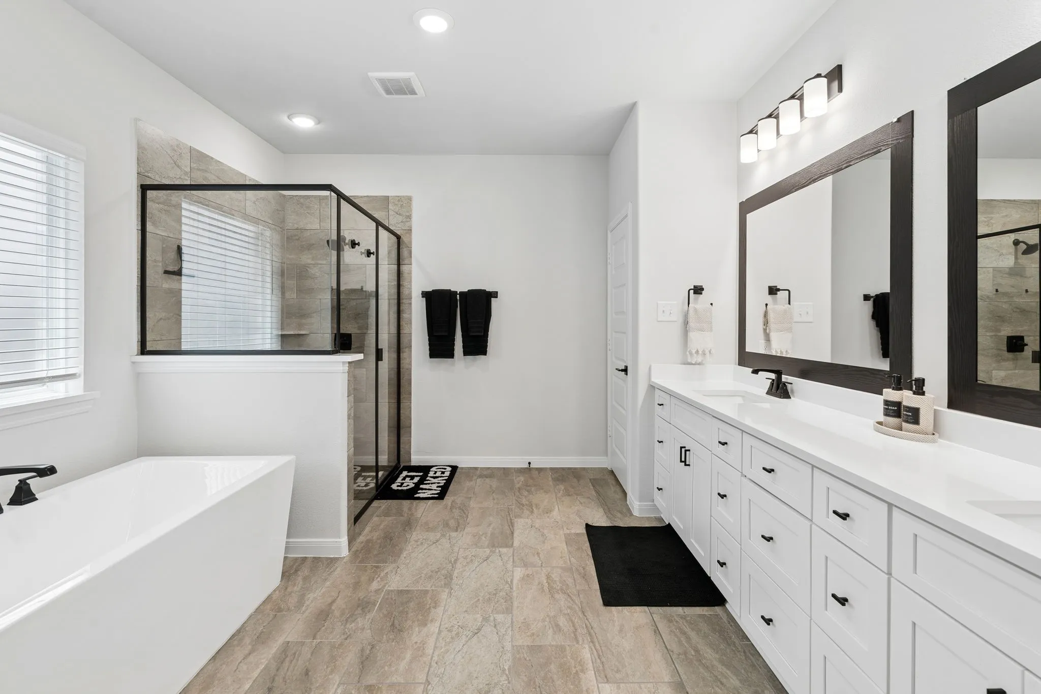 Single Family Residence For Sale in Denton County , 4121 Blackbird Avenue, Little Elm, Texas 75068, 4 Bedroom, 3 Bathroom, 2 Garage spaces, 2,813 Sqft, built in 2024, mls#21342885, Real Estate Agent in Little Elm, Homes For Sale in Denton county, Homes For Sale in Little Elm, Realtor in Little Elm Texas, Real Estate Brokerage Independent Realty Texas, Luminita Cordes Realtor
