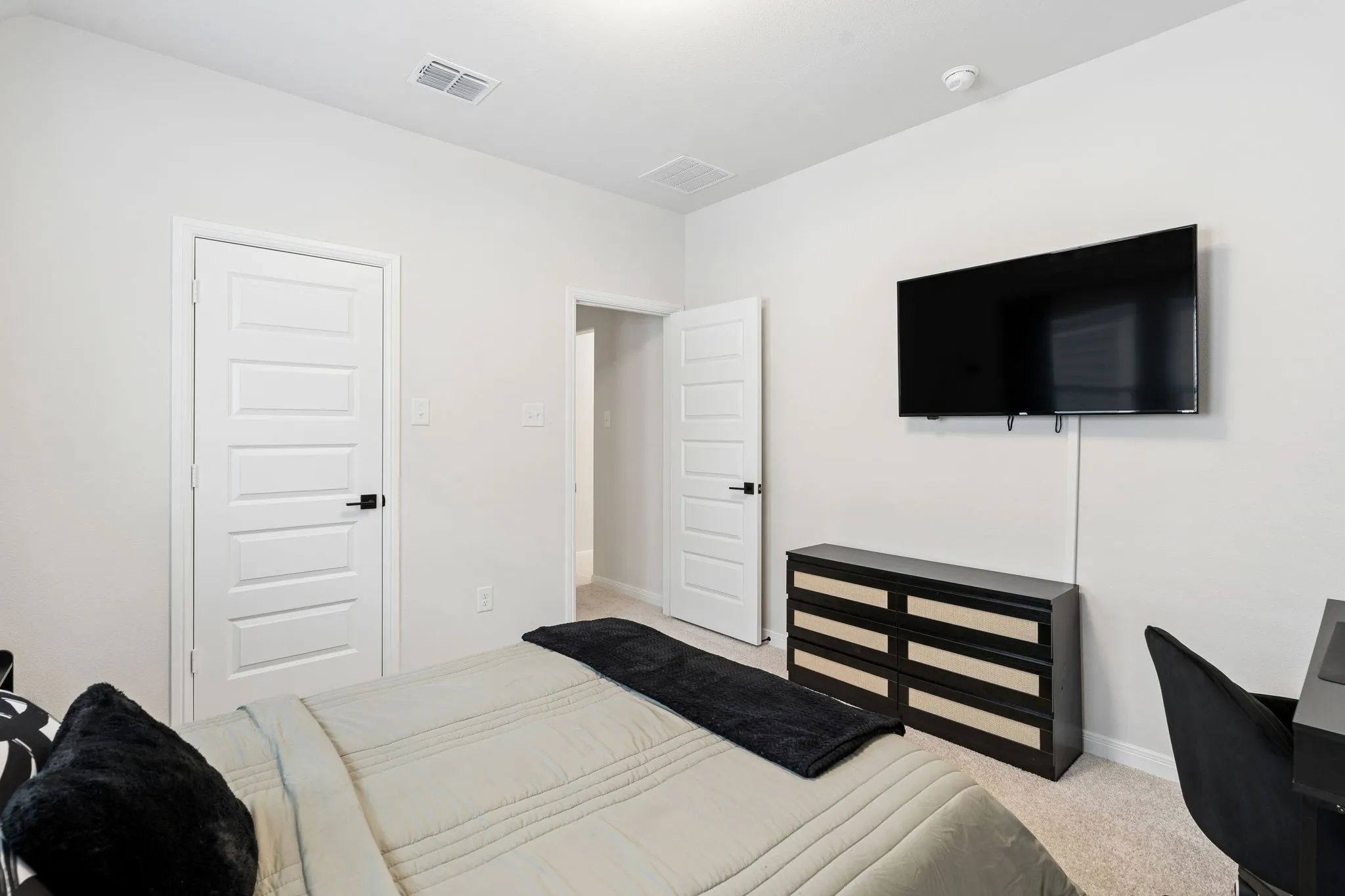 Single Family Residence For Sale in Denton County , 4121 Blackbird Avenue, Little Elm, Texas 75068, 4 Bedroom, 3 Bathroom, 2 Garage spaces, 2,813 Sqft, built in 2024, mls#21342885, Real Estate Agent in Little Elm, Homes For Sale in Denton county, Homes For Sale in Little Elm, Realtor in Little Elm Texas, Real Estate Brokerage Independent Realty Texas, Luminita Cordes Realtor