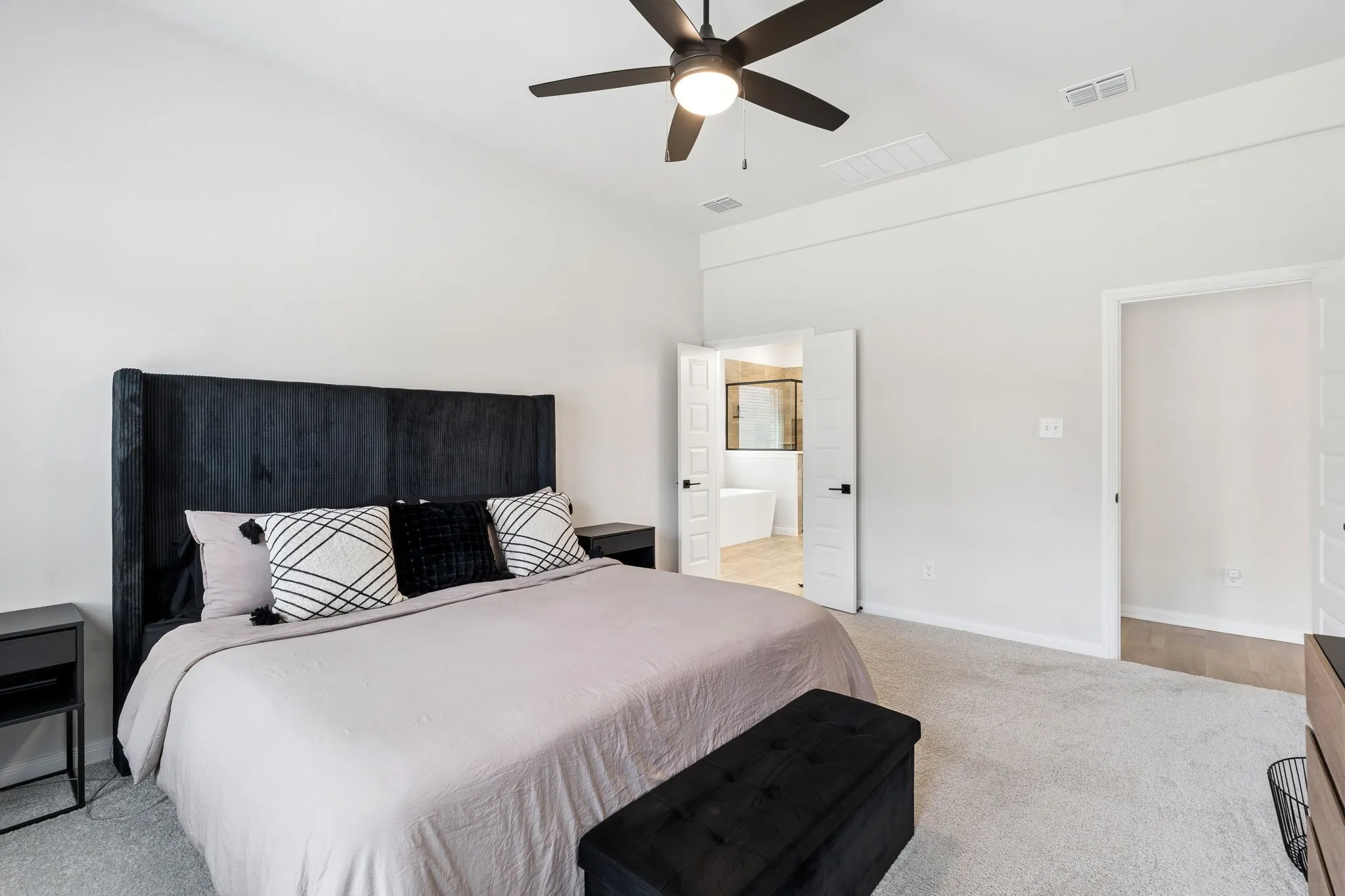 Single Family Residence For Sale in Denton County , 4121 Blackbird Avenue, Little Elm, Texas 75068, 4 Bedroom, 3 Bathroom, 2 Garage spaces, 2,813 Sqft, built in 2024, mls#21342885, Real Estate Agent in Little Elm, Homes For Sale in Denton county, Homes For Sale in Little Elm, Realtor in Little Elm Texas, Real Estate Brokerage Independent Realty Texas, Luminita Cordes Realtor