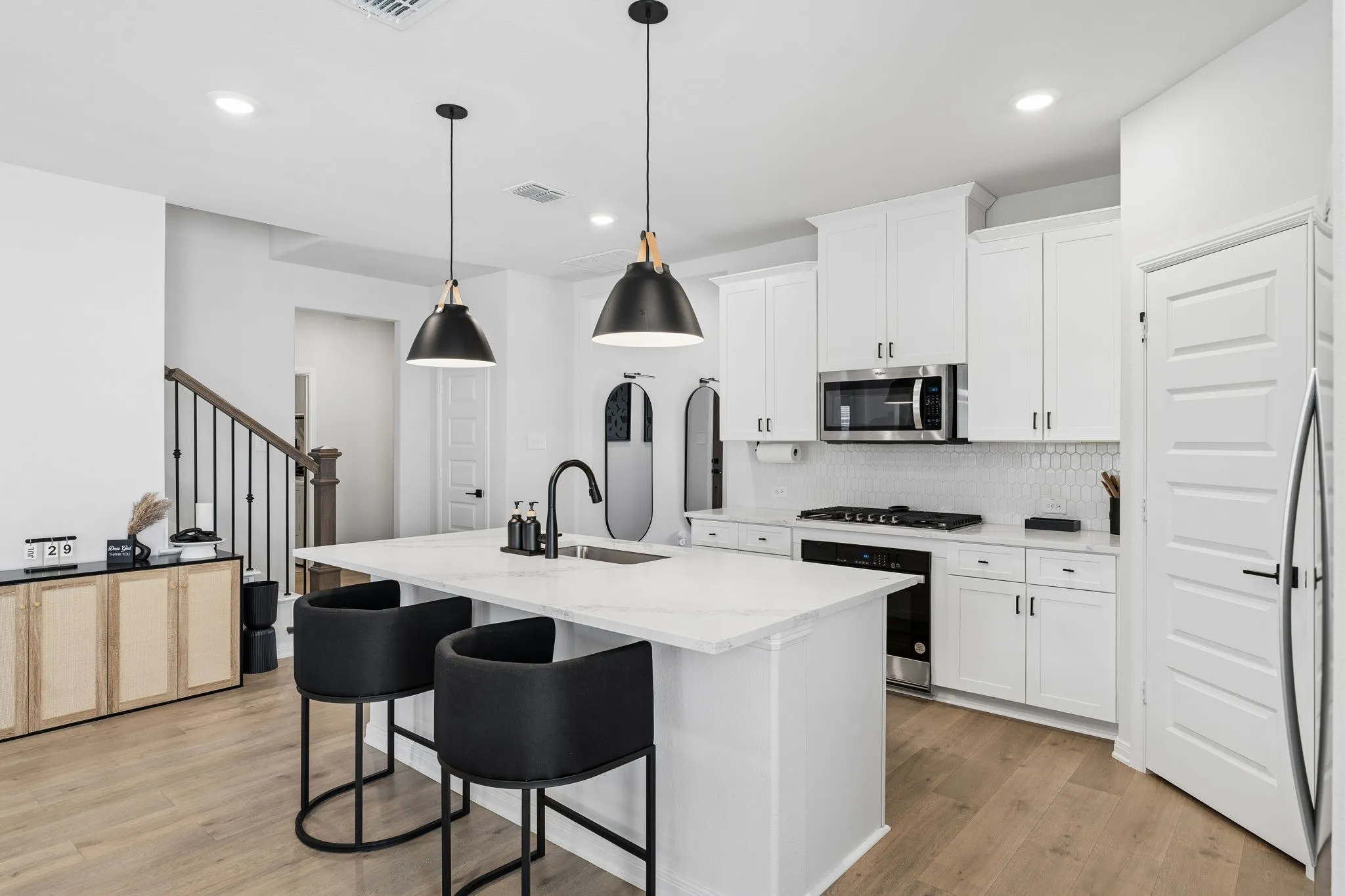 Single Family Residence For Sale in Denton County , 4121 Blackbird Avenue, Little Elm, Texas 75068, 4 Bedroom, 3 Bathroom, 2 Garage spaces, 2,813 Sqft, built in 2024, mls#21342885, Real Estate Agent in Little Elm, Homes For Sale in Denton county, Homes For Sale in Little Elm, Realtor in Little Elm Texas, Real Estate Brokerage Independent Realty Texas, Luminita Cordes Realtor