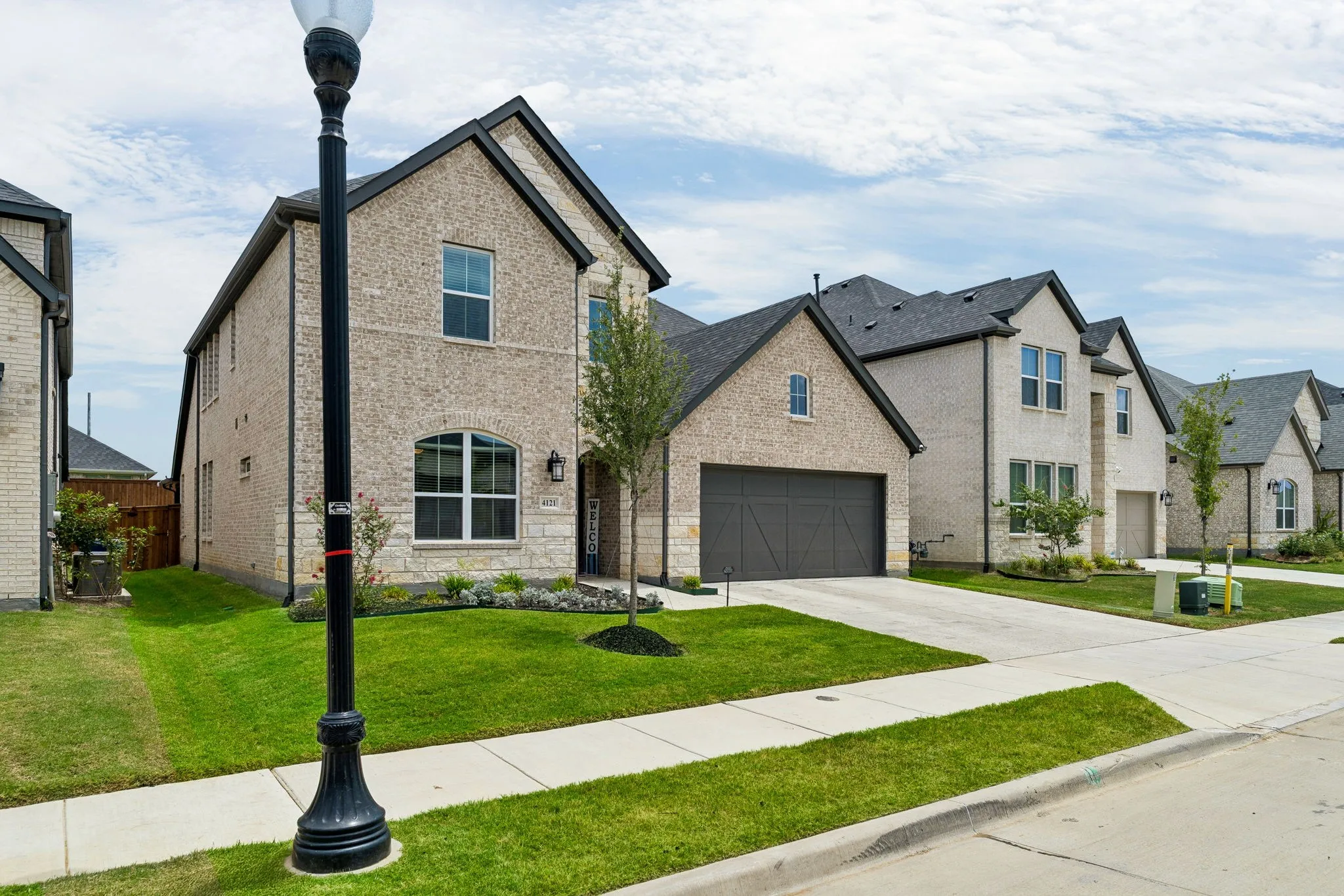 Single Family Residence For Sale in Denton County , 4121 Blackbird Avenue, Little Elm, Texas 75068, 4 Bedroom, 3 Bathroom, 2 Garage spaces, 2,813 Sqft, built in 2024, mls#21342885, Real Estate Agent in Little Elm, Homes For Sale in Denton county, Homes For Sale in Little Elm, Realtor in Little Elm Texas, Real Estate Brokerage Independent Realty Texas, Luminita Cordes Realtor