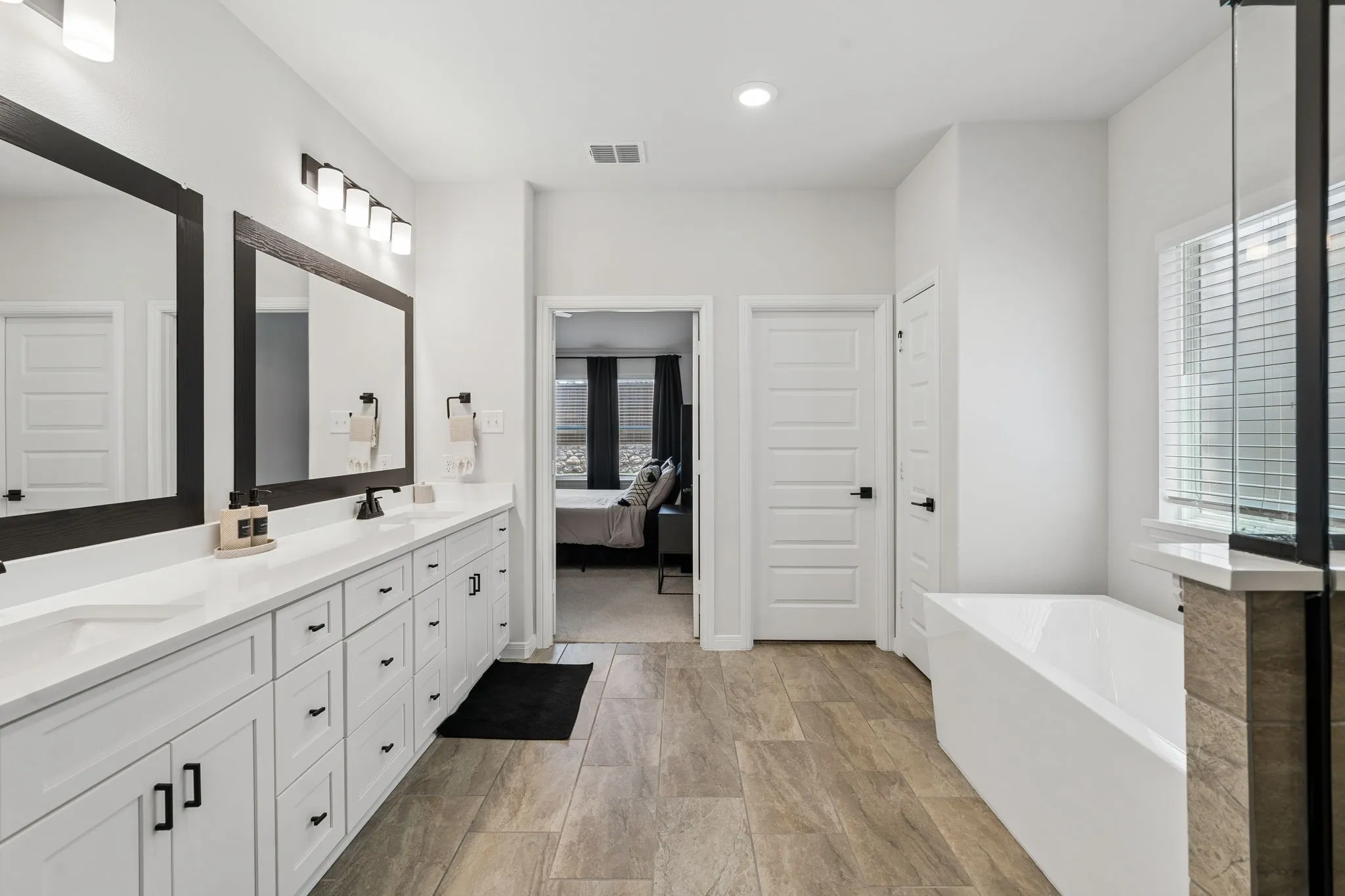 Single Family Residence For Sale in Denton County , 4121 Blackbird Avenue, Little Elm, Texas 75068, 4 Bedroom, 3 Bathroom, 2 Garage spaces, 2,813 Sqft, built in 2024, mls#21342885, Real Estate Agent in Little Elm, Homes For Sale in Denton county, Homes For Sale in Little Elm, Realtor in Little Elm Texas, Real Estate Brokerage Independent Realty Texas, Luminita Cordes Realtor