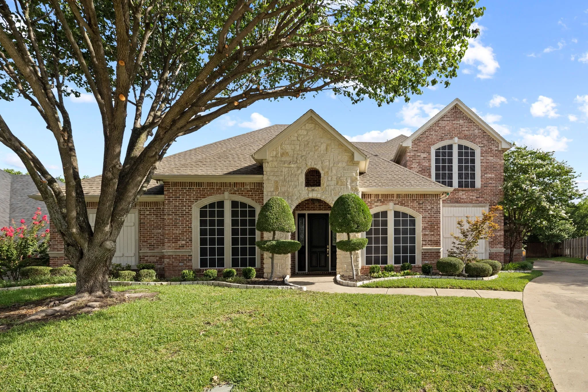 Single Family Residence For Sale in Tarrant County , 4909 Lakewood Drive, Colleyville, Texas 76034, 4 Bedroom, 3 Bathroom, 2 Garage spaces, 3,276 Sqft, built in 1998, mls#21346587, Real Estate Agent in Colleyville, Homes For Sale in Tarrant county, Homes For Sale in Colleyville, Realtor in Colleyville Texas, Real Estate Brokerage Independent Realty Texas, Luminita Cordes Realtor