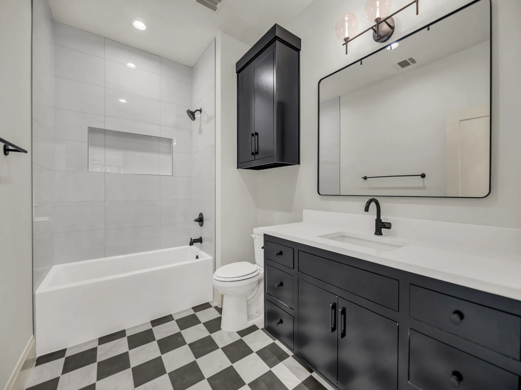 Single Family Residence For Sale in Parker County , 520 Royal Santana Run, Weatherford, Texas 76087, 5 Bedroom, 6 Bathroom, 3 Garage spaces, 4,803 Sqft, built in 2026, mls#21345919, Real Estate Agent in Weatherford, Homes For Sale in Parker county, Homes For Sale in Weatherford, Realtor in Weatherford Texas, Real Estate Brokerage Independent Realty Texas, Luminita Cordes Realtor