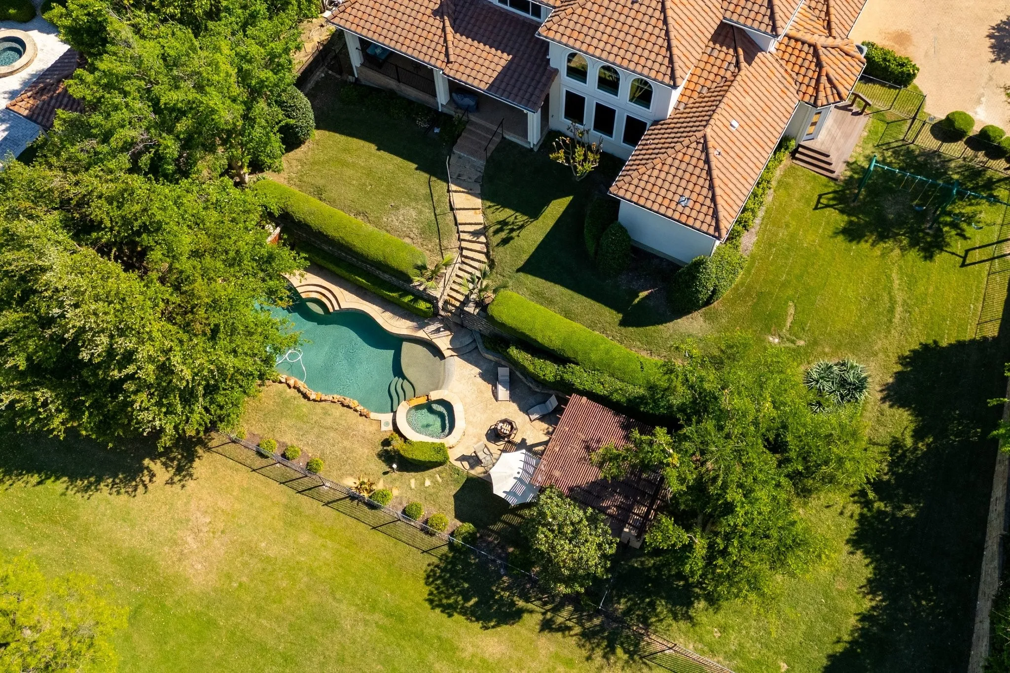 Single Family Residence For Sale in Dallas County , 1802 Driskill Drive, Irving, Texas 75038, 5 Bedroom, 5 Bathroom, 3 Garage spaces, 4,512 Sqft, built in 2002, mls#21346112, Real Estate Agent in Irving, Homes For Sale in Dallas county, Homes For Sale in Irving, Realtor in Irving Texas, Real Estate Brokerage Independent Realty Texas, Luminita Cordes Realtor
