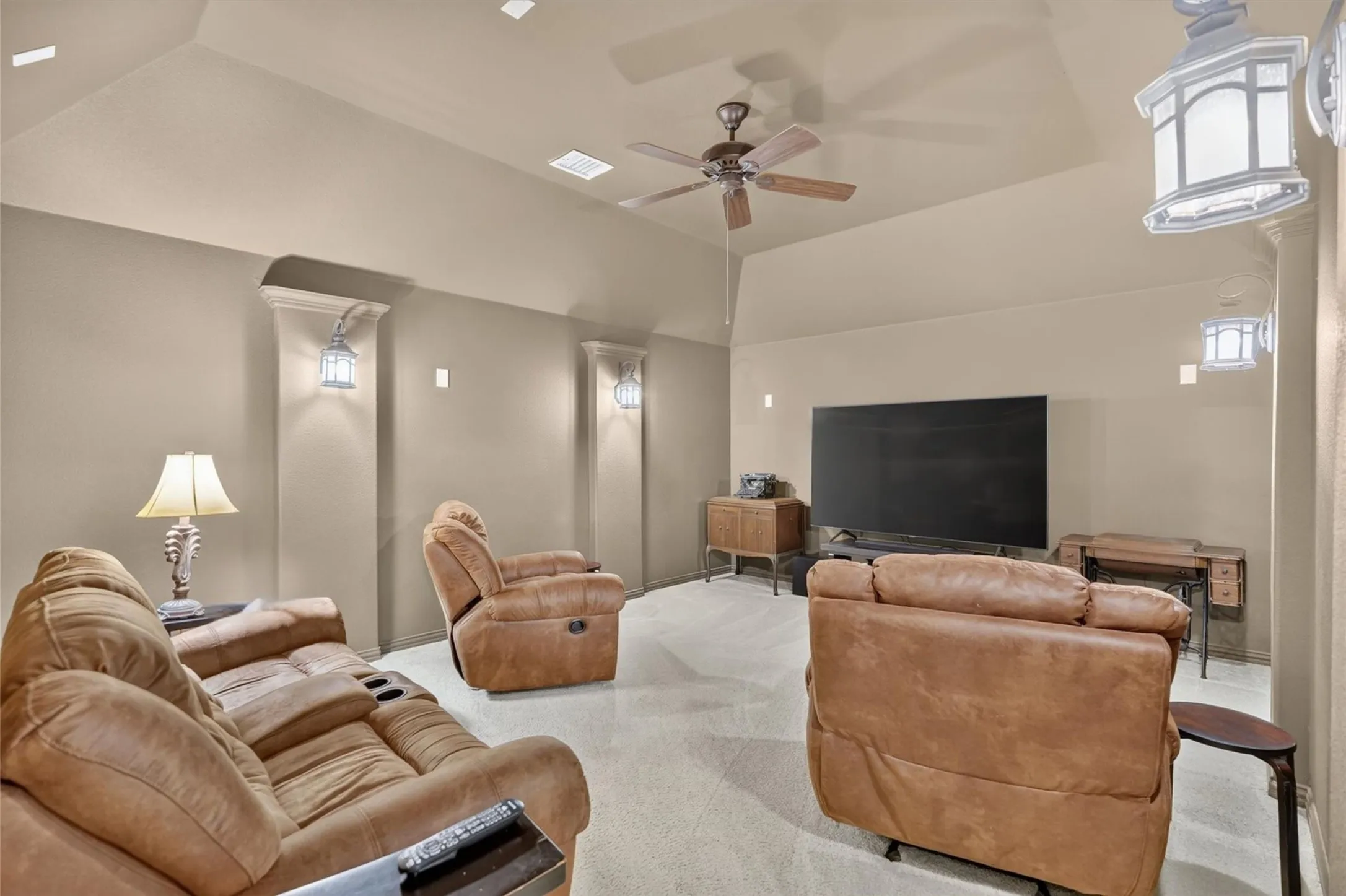 Single Family Residence For Sale in Collin County , 2340 Hedgewood Lane, Allen, Texas 75013, 5 Bedroom, 4 Bathroom, 2 Garage spaces, 3,826 Sqft, built in 2007, mls#21334518, Real Estate Agent in Allen, Homes For Sale in Collin county, Homes For Sale in Allen, Realtor in Allen Texas, Real Estate Brokerage Independent Realty Texas, Luminita Cordes Realtor
