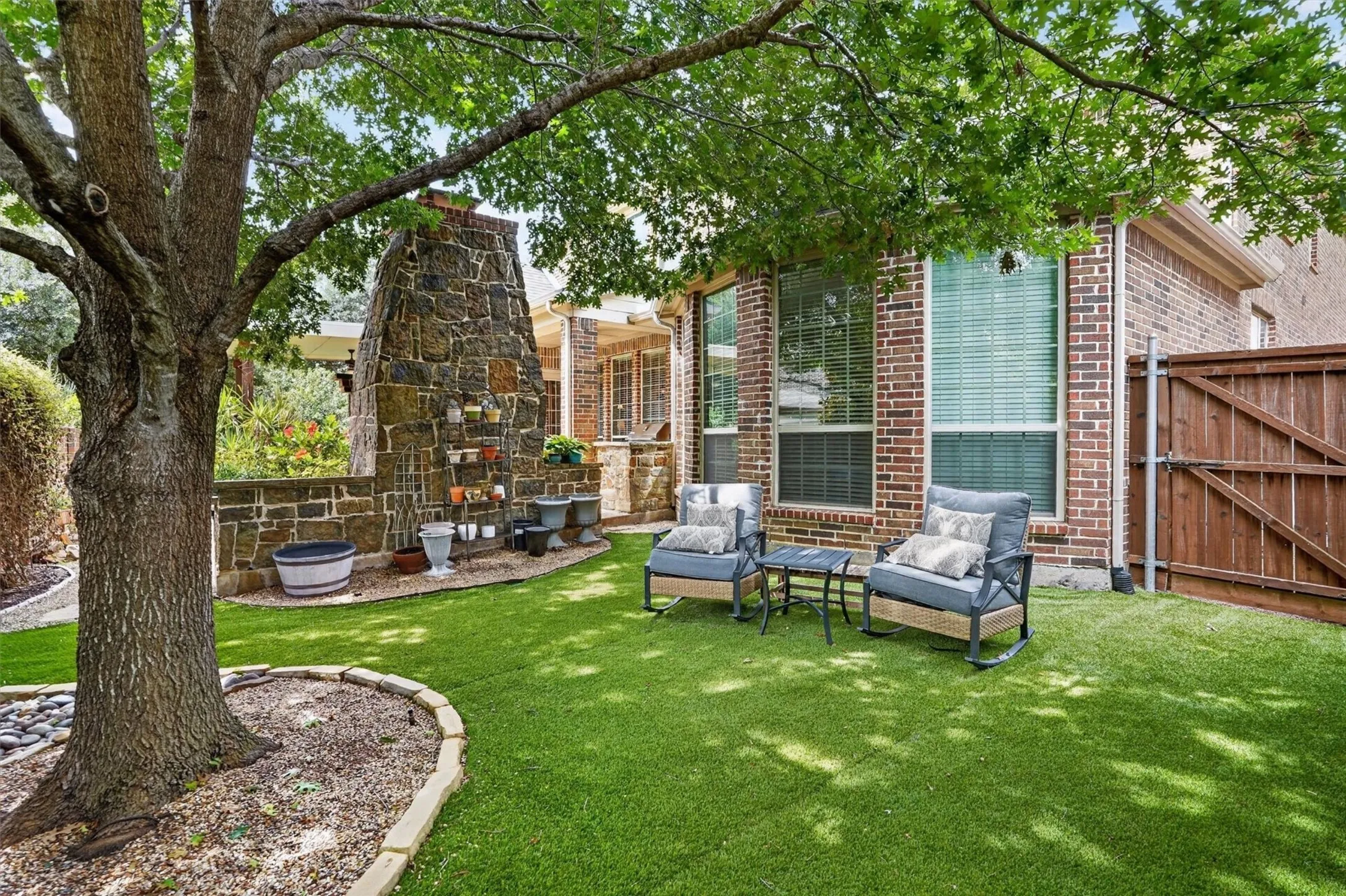Single Family Residence For Sale in Collin County , 2340 Hedgewood Lane, Allen, Texas 75013, 5 Bedroom, 4 Bathroom, 2 Garage spaces, 3,826 Sqft, built in 2007, mls#21334518, Real Estate Agent in Allen, Homes For Sale in Collin county, Homes For Sale in Allen, Realtor in Allen Texas, Real Estate Brokerage Independent Realty Texas, Luminita Cordes Realtor