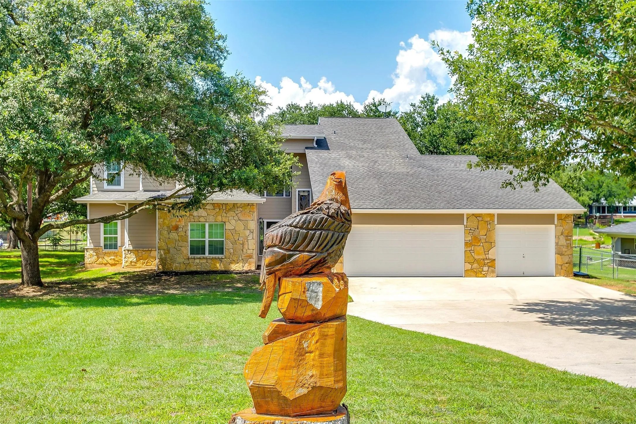 Single Family Residence For Sale in Tarrant County , 11972 Younger Court, Azle, Texas 76020, 7 Bedrooms, 3 Bathrooms, 3 Garage spaces, 4,250 Sqft, built in 1996, Price $920,000, mls#21333837, Real Estate Agent in Azle, Homes For Sale in Tarrant county, Homes For Sale in Azle, Realtor in Azle Texas, Real Estate Brokerage Independent Realty Texas, Luminita Cordes Realtor