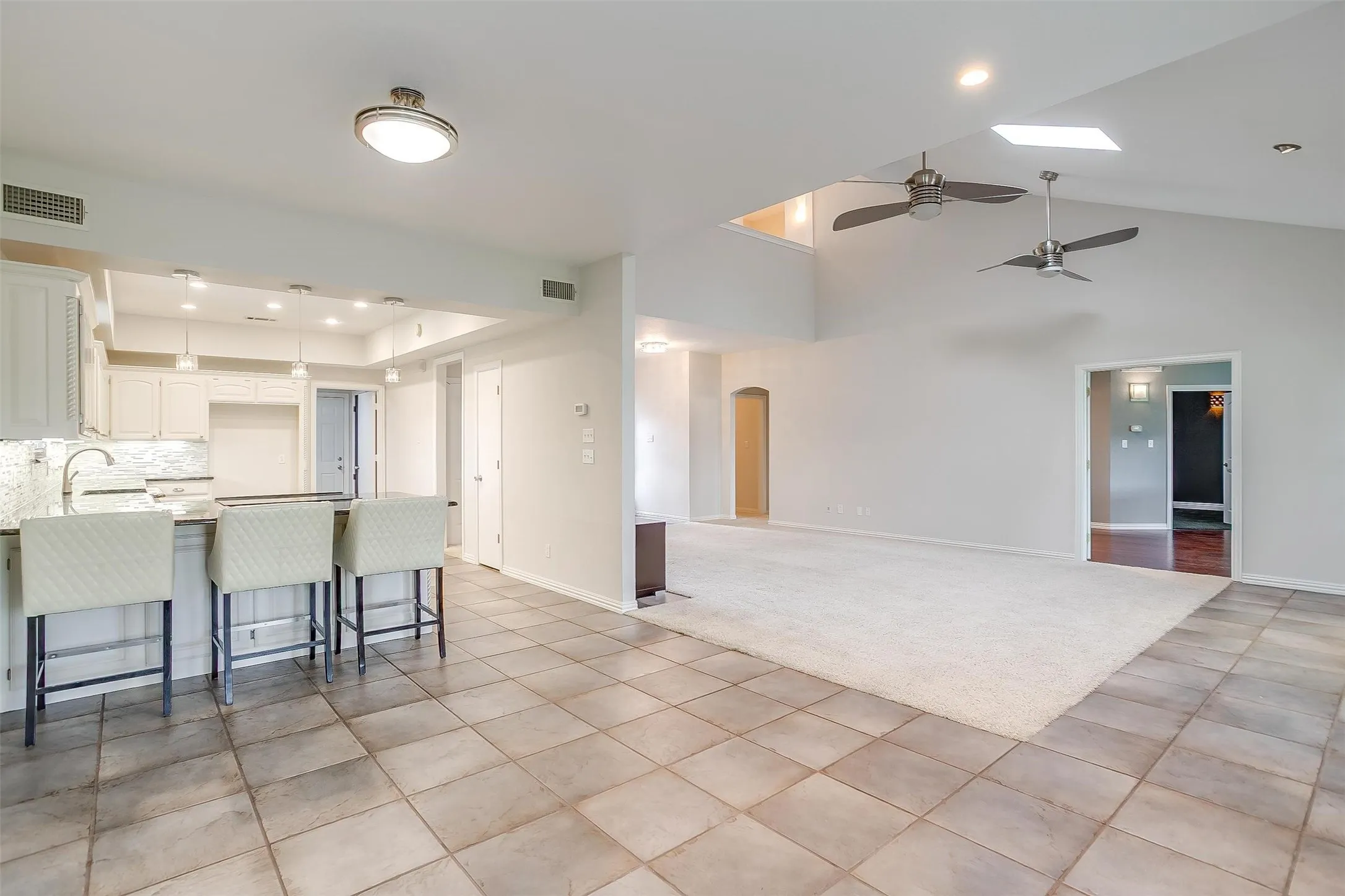 Single Family Residence For Sale in Tarrant County , 11972 Younger Court, Azle, Texas 76020, 7 Bedrooms, 3 Bathrooms, 3 Garage spaces, 4,250 Sqft, built in 1996, Price $920,000, mls#21333837, Real Estate Agent in Azle, Homes For Sale in Tarrant county, Homes For Sale in Azle, Realtor in Azle Texas, Real Estate Brokerage Independent Realty Texas, Luminita Cordes Realtor