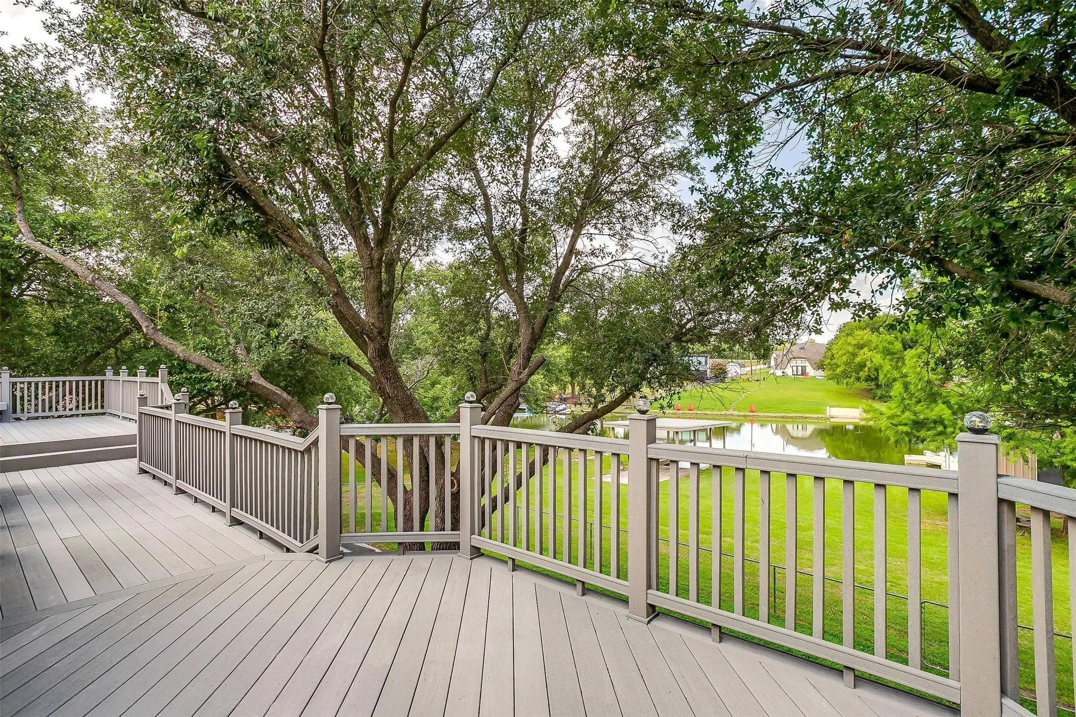 Single Family Residence For Sale in Tarrant County , 11972 Younger Court, Azle, Texas 76020, 7 Bedrooms, 3 Bathrooms, 3 Garage spaces, 4,250 Sqft, built in 1996, Price $920,000, mls#21333837, Real Estate Agent in Azle, Homes For Sale in Tarrant county, Homes For Sale in Azle, Realtor in Azle Texas, Real Estate Brokerage Independent Realty Texas, Luminita Cordes Realtor