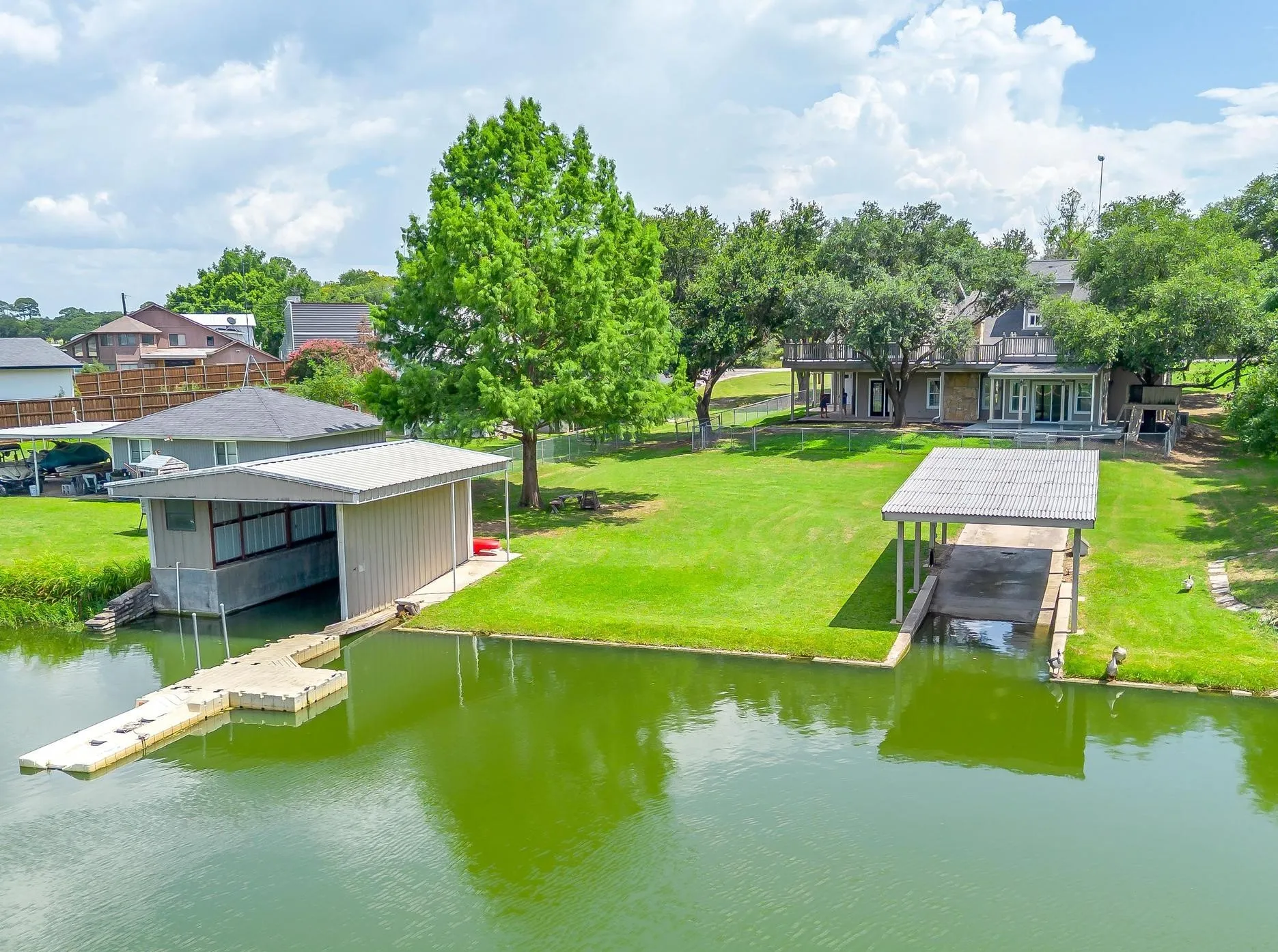 Single Family Residence For Sale in Tarrant County , 11972 Younger Court, Azle, Texas 76020, 7 Bedrooms, 3 Bathrooms, 3 Garage spaces, 4,250 Sqft, built in 1996, Price $920,000, mls#21333837, Real Estate Agent in Azle, Homes For Sale in Tarrant county, Homes For Sale in Azle, Realtor in Azle Texas, Real Estate Brokerage Independent Realty Texas, Luminita Cordes Realtor