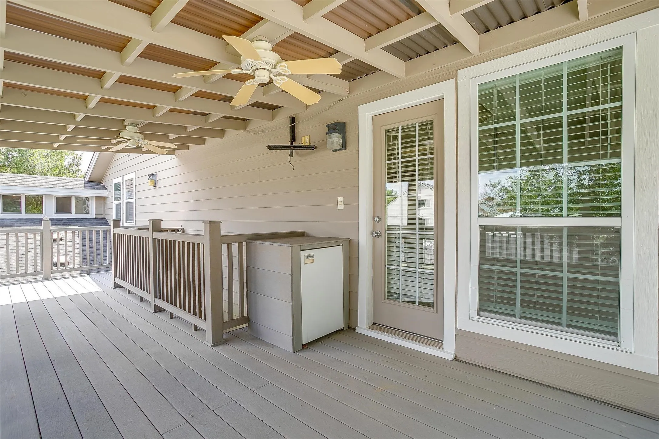 Single Family Residence For Sale in Tarrant County , 11972 Younger Court, Azle, Texas 76020, 7 Bedrooms, 3 Bathrooms, 3 Garage spaces, 4,250 Sqft, built in 1996, Price $920,000, mls#21333837, Real Estate Agent in Azle, Homes For Sale in Tarrant county, Homes For Sale in Azle, Realtor in Azle Texas, Real Estate Brokerage Independent Realty Texas, Luminita Cordes Realtor