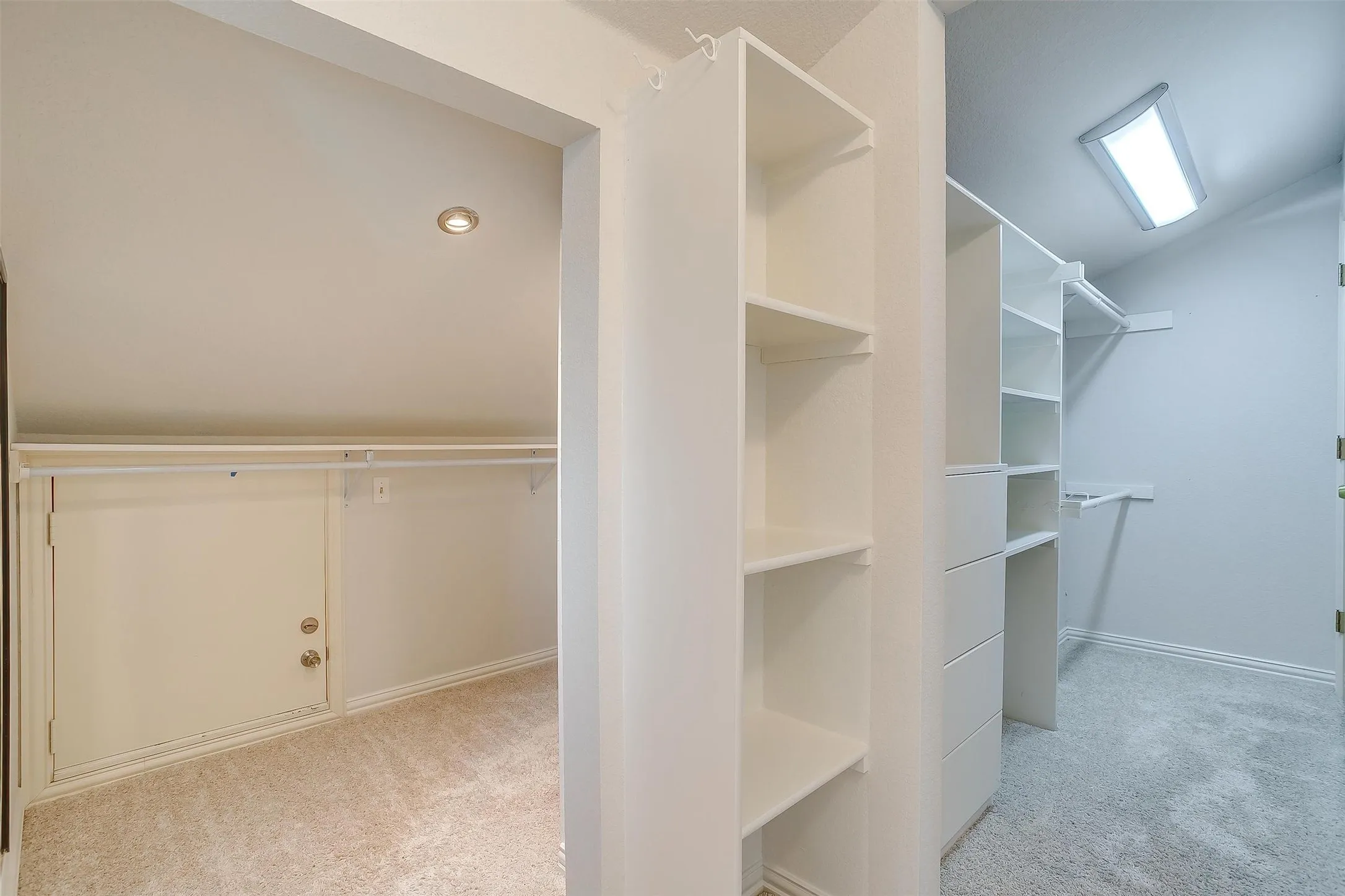 Single Family Residence For Sale in Tarrant County , 11972 Younger Court, Azle, Texas 76020, 7 Bedrooms, 3 Bathrooms, 3 Garage spaces, 4,250 Sqft, built in 1996, Price $920,000, mls#21333837, Real Estate Agent in Azle, Homes For Sale in Tarrant county, Homes For Sale in Azle, Realtor in Azle Texas, Real Estate Brokerage Independent Realty Texas, Luminita Cordes Realtor
