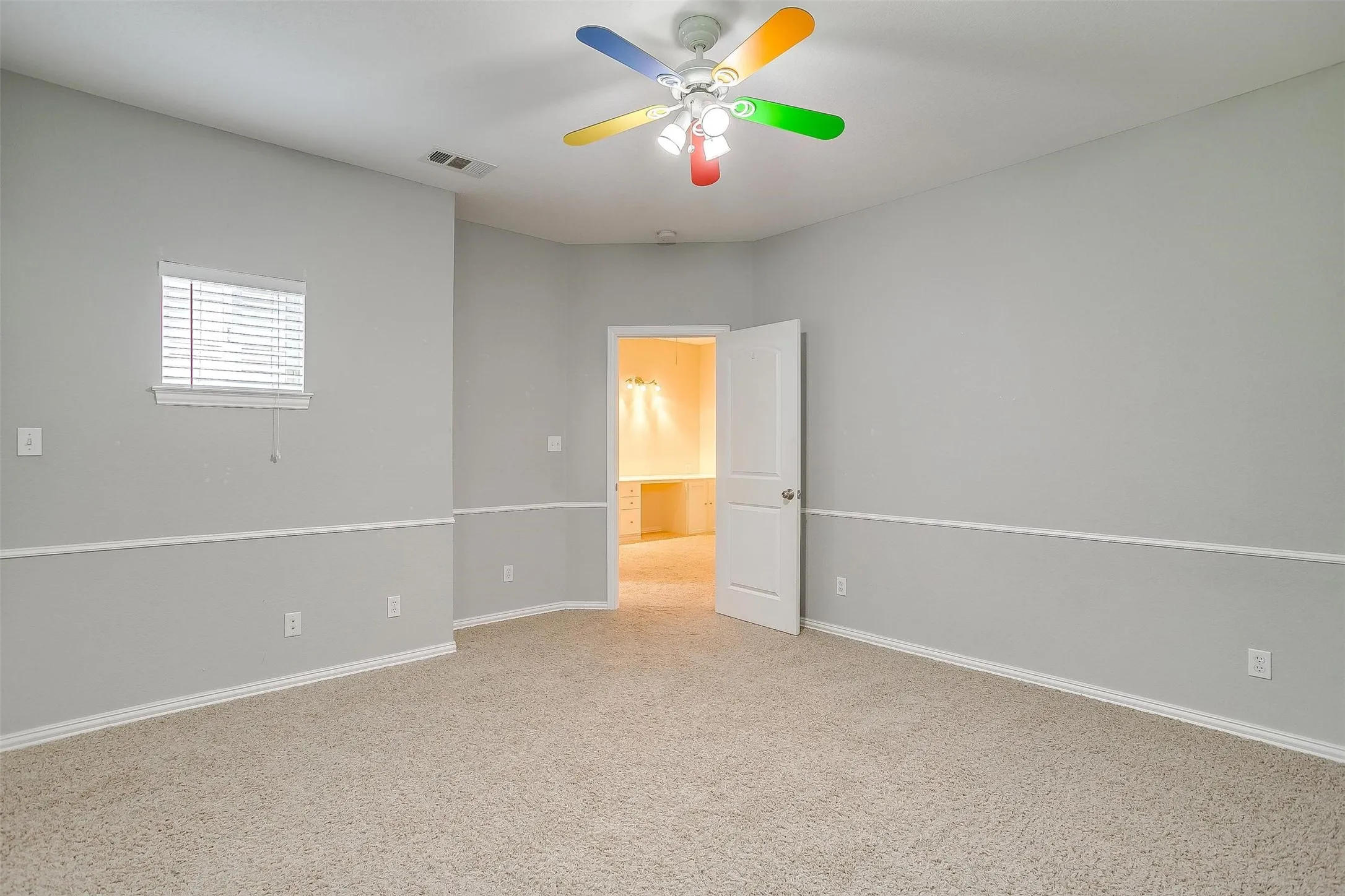 Single Family Residence For Sale in Tarrant County , 11972 Younger Court, Azle, Texas 76020, 7 Bedrooms, 3 Bathrooms, 3 Garage spaces, 4,250 Sqft, built in 1996, Price $920,000, mls#21333837, Real Estate Agent in Azle, Homes For Sale in Tarrant county, Homes For Sale in Azle, Realtor in Azle Texas, Real Estate Brokerage Independent Realty Texas, Luminita Cordes Realtor