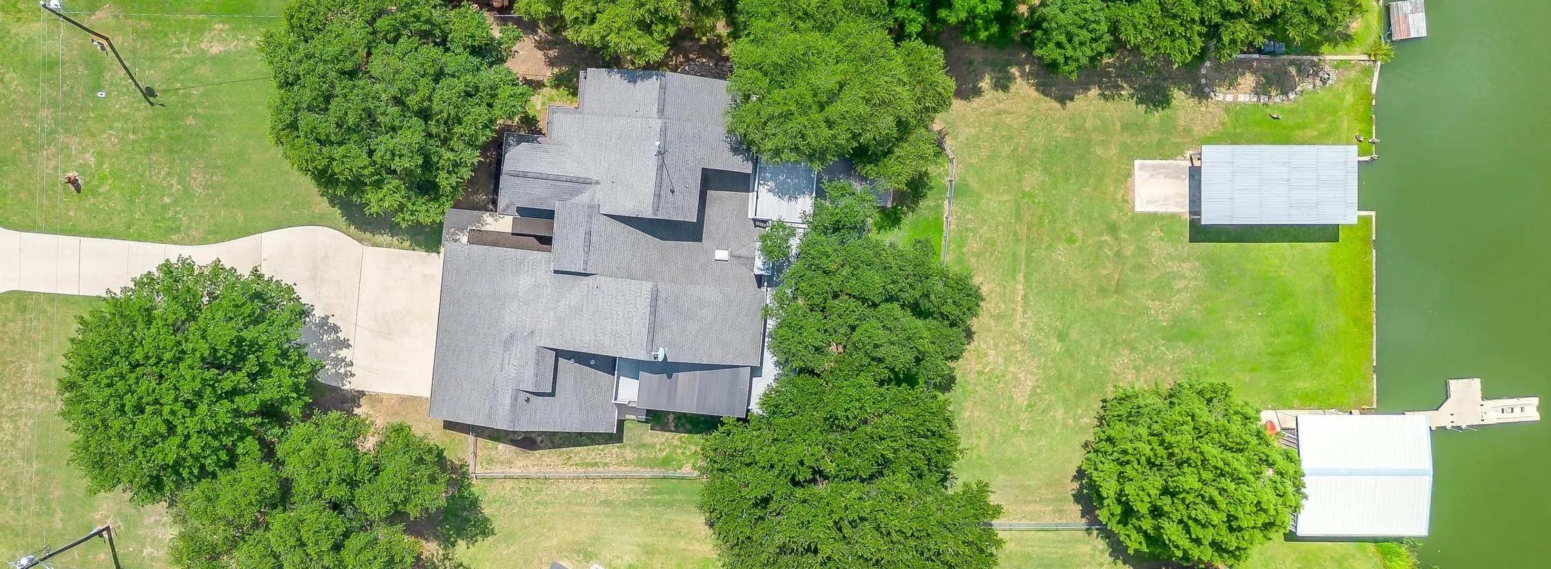 Single Family Residence For Sale in Tarrant County , 11972 Younger Court, Azle, Texas 76020, 7 Bedrooms, 3 Bathrooms, 3 Garage spaces, 4,250 Sqft, built in 1996, Price $920,000, mls#21333837, Real Estate Agent in Azle, Homes For Sale in Tarrant county, Homes For Sale in Azle, Realtor in Azle Texas, Real Estate Brokerage Independent Realty Texas, Luminita Cordes Realtor