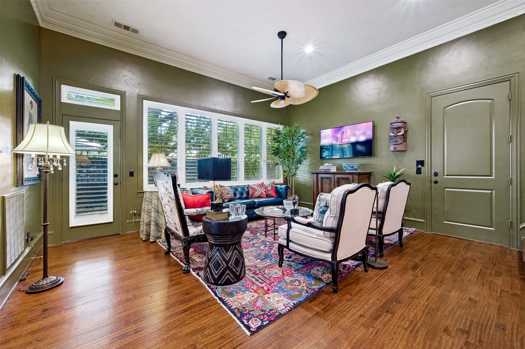 Townhouse For Sale in Collin County , 17254 Lechlade Lane, Dallas, Texas 75252, 3 Bedrooms, 3 Bathrooms, 2 Garage spaces, 1,903 Sqft, built in 2004, Price $575,000, mls#21344732, Real Estate Agent in Dallas, Homes For Sale in Collin county, Homes For Sale in Dallas, Realtor in Dallas Texas, Real Estate Brokerage Independent Realty Texas, Luminita Cordes Realtor