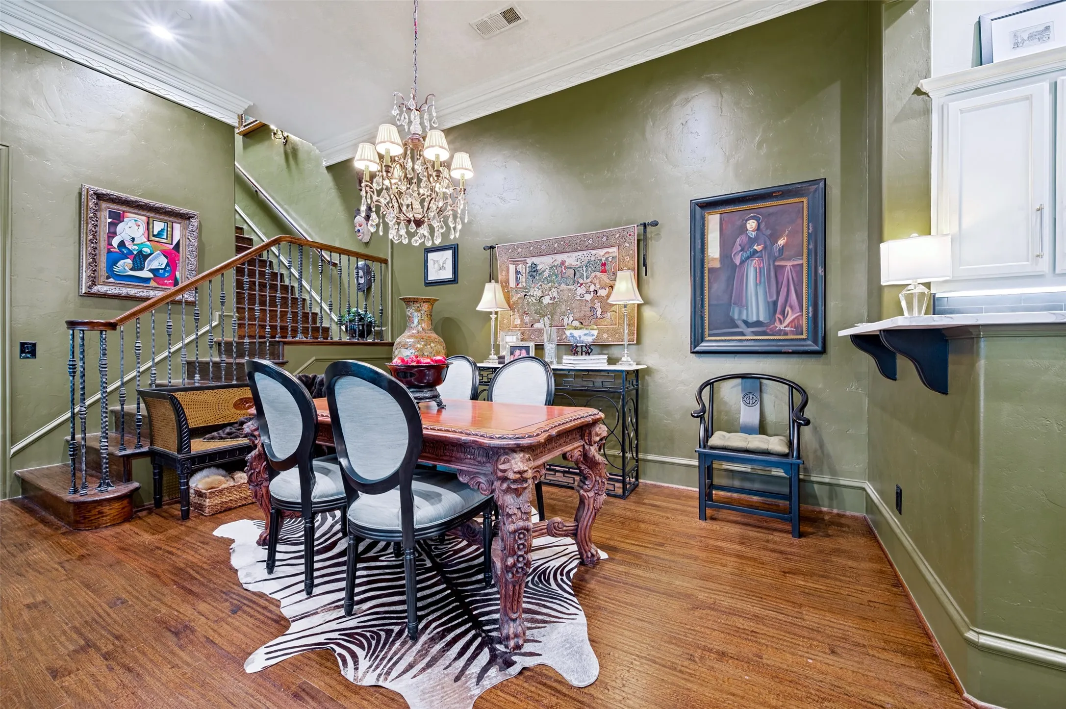 Townhouse For Sale in Collin County , 17254 Lechlade Lane, Dallas, Texas 75252, 3 Bedrooms, 3 Bathrooms, 2 Garage spaces, 1,903 Sqft, built in 2004, Price $575,000, mls#21344732, Real Estate Agent in Dallas, Homes For Sale in Collin county, Homes For Sale in Dallas, Realtor in Dallas Texas, Real Estate Brokerage Independent Realty Texas, Luminita Cordes Realtor