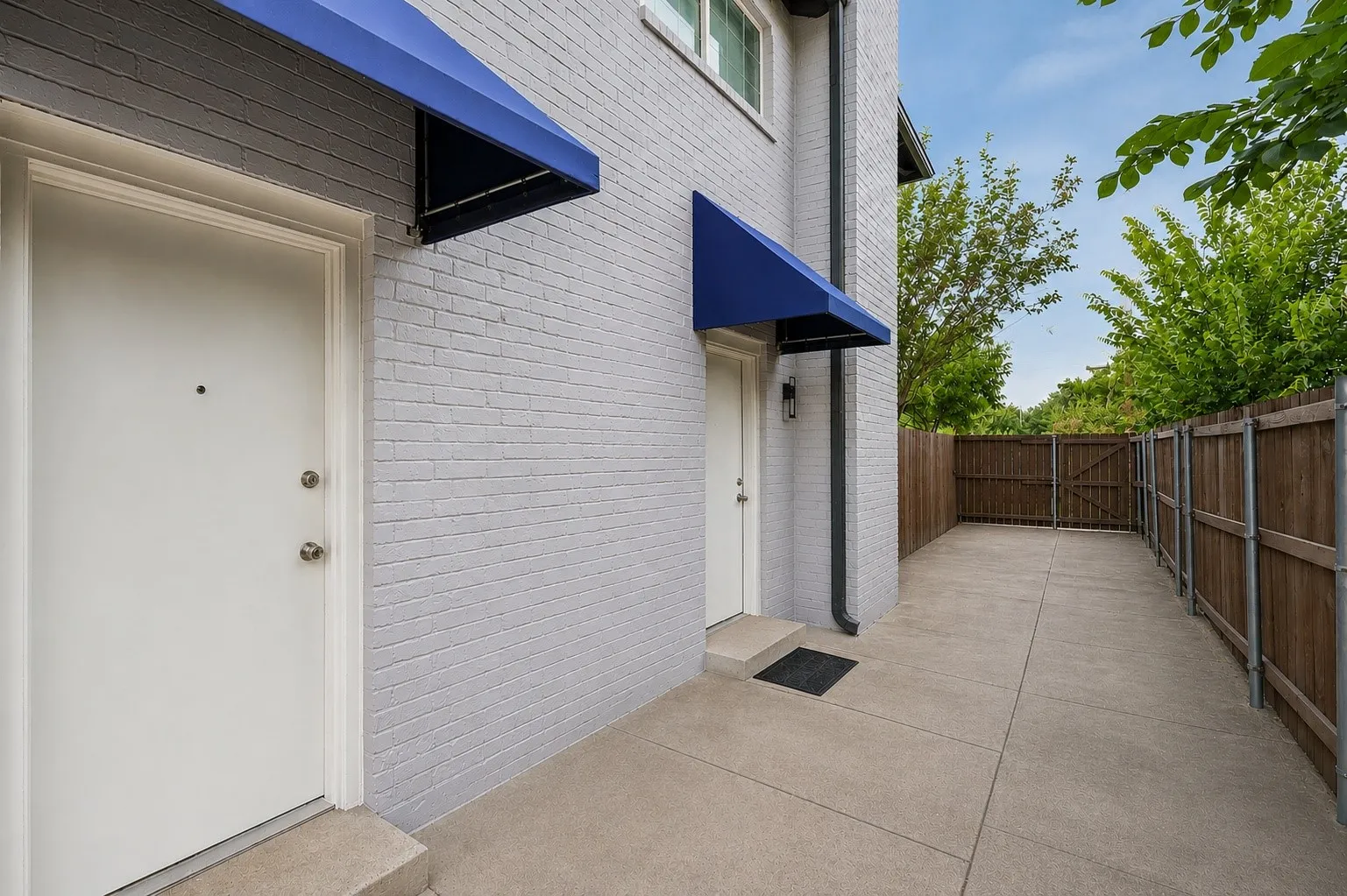 Quadruplex For Sale in Dallas County , 3650 Rickshaw Drive, Dallas, Texas 75229, 12 Bedroom, 8 Bathroom, Garage spaces, 0 Sqft, built in 1969, mls#21346390, Real Estate Agent in Dallas, Homes For Sale in Dallas county, Homes For Sale in Dallas, Realtor in Dallas Texas, Real Estate Brokerage Independent Realty Texas, Luminita Cordes Realtor
