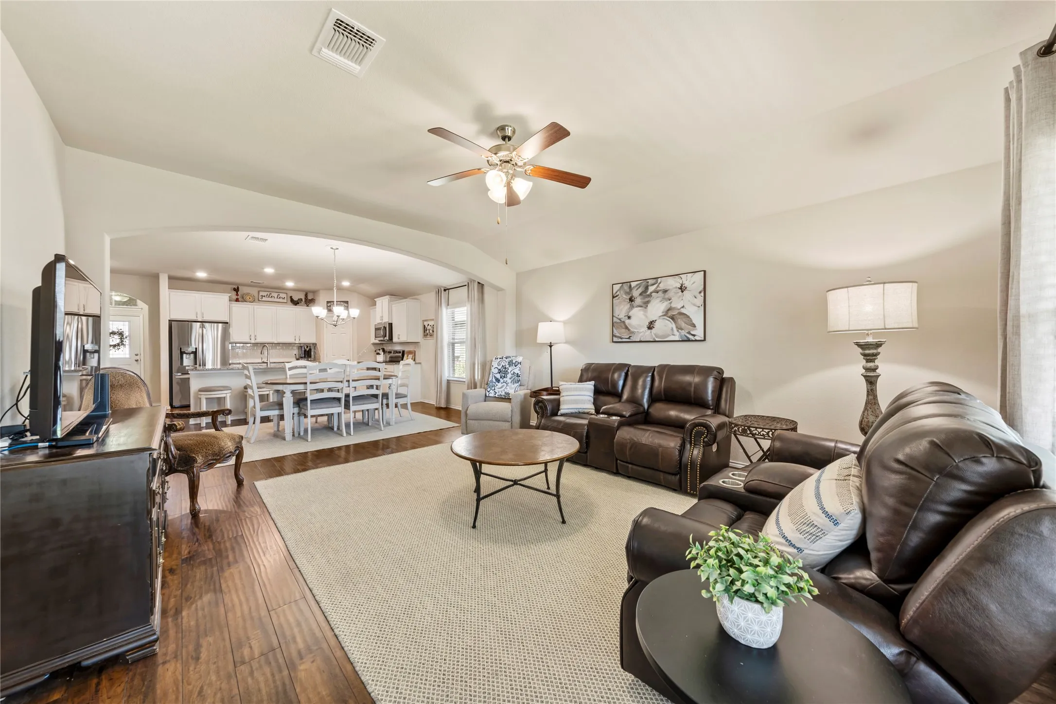 Single Family Residence For Sale in Mc Lennan County , 2912 Jackal Drive, Waco, Texas 76655, 3 Bedroom, 2 Bathroom, 2 Garage spaces, 1,764 Sqft, built in 2019, mls#21344694, Real Estate Agent in Waco, Homes For Sale in Mc Lennan county, Homes For Sale in Waco, Realtor in Waco Texas, Real Estate Brokerage Independent Realty Texas, Luminita Cordes Realtor