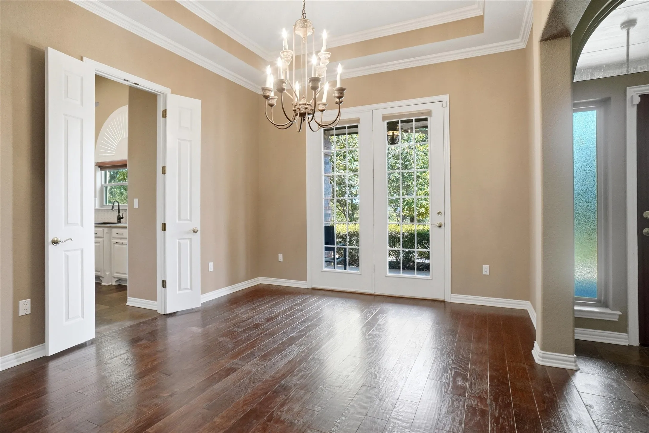 Single Family Residence For Sale in Denton County , 8998 Hilltop Road, Argyle, Texas 76226, 4 Bedroom, 3 Bathroom, 3 Garage spaces, 2,932 Sqft, built in 2000, mls#21346613, Real Estate Agent in Argyle, Homes For Sale in Denton county, Homes For Sale in Argyle, Realtor in Argyle Texas, Real Estate Brokerage Independent Realty Texas, Luminita Cordes Realtor