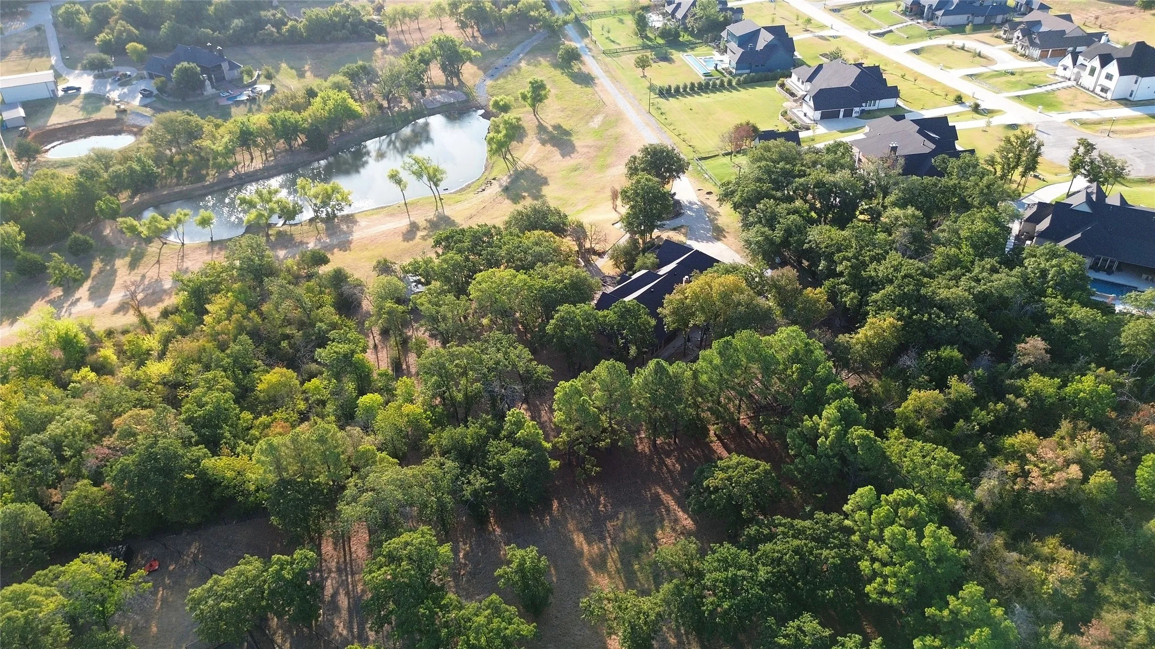 Single Family Residence For Sale in Denton County , 8998 Hilltop Road, Argyle, Texas 76226, 4 Bedroom, 3 Bathroom, 3 Garage spaces, 2,932 Sqft, built in 2000, mls#21346613, Real Estate Agent in Argyle, Homes For Sale in Denton county, Homes For Sale in Argyle, Realtor in Argyle Texas, Real Estate Brokerage Independent Realty Texas, Luminita Cordes Realtor