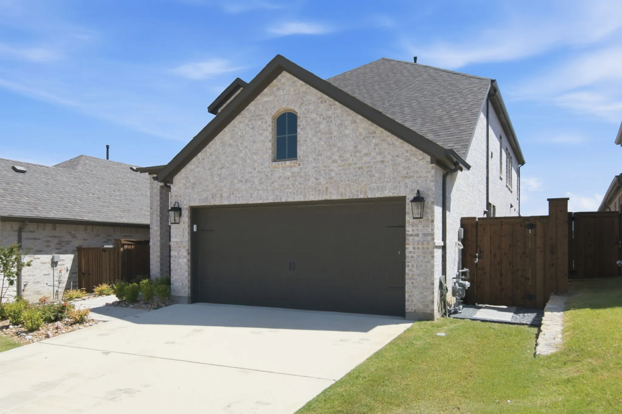 Single Family Residence For Sale in Wise County , 201 Pintail Lane, Rhome, Texas 76078, 3 Bedroom, 3 Bathroom, 2 Garage spaces, 2,332 Sqft, built in 2024, mls#21346107, Real Estate Agent in Rhome, Homes For Sale in Wise county, Homes For Sale in Rhome, Realtor in Rhome Texas, Real Estate Brokerage Independent Realty Texas, Luminita Cordes Realtor
