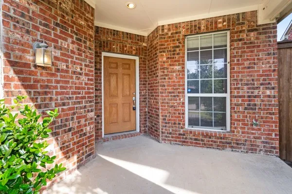 Single Family Residence For Sale in Denton County , 945 Shiprock Road, Frisco, Texas 75033, 3 Bedroom, 2 Bathroom, 2 Garage spaces, 2,112 Sqft, built in 2006, mls#21346615, Real Estate Agent in Frisco, Homes For Sale in Denton county, Homes For Sale in Frisco, Realtor in Frisco Texas, Real Estate Brokerage Independent Realty Texas, Luminita Cordes Realtor