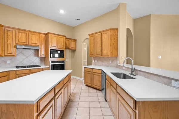 Single Family Residence For Sale in Denton County , 945 Shiprock Road, Frisco, Texas 75033, 3 Bedroom, 2 Bathroom, 2 Garage spaces, 2,112 Sqft, built in 2006, mls#21346615, Real Estate Agent in Frisco, Homes For Sale in Denton county, Homes For Sale in Frisco, Realtor in Frisco Texas, Real Estate Brokerage Independent Realty Texas, Luminita Cordes Realtor