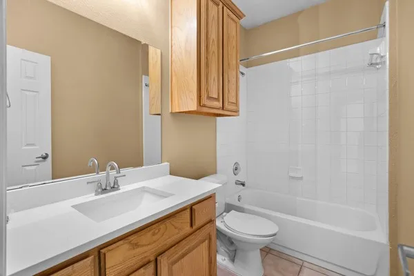 Single Family Residence For Sale in Denton County , 945 Shiprock Road, Frisco, Texas 75033, 3 Bedroom, 2 Bathroom, 2 Garage spaces, 2,112 Sqft, built in 2006, mls#21346615, Real Estate Agent in Frisco, Homes For Sale in Denton county, Homes For Sale in Frisco, Realtor in Frisco Texas, Real Estate Brokerage Independent Realty Texas, Luminita Cordes Realtor