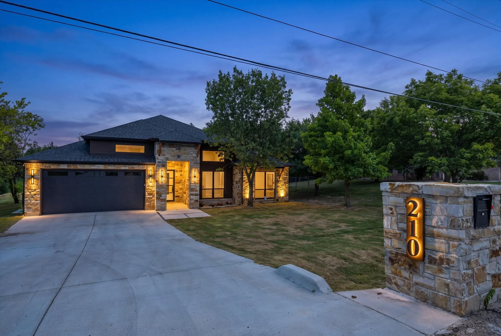 Single Family Residence For Sale in Hood County , 210 Knob Hill Drive, Granbury, Texas 76048, 4 Bedroom, 2 Bathroom, 2 Garage spaces, 2,410 Sqft, built in 2026, mls#21346152, Real Estate Agent in Granbury, Homes For Sale in Hood county, Homes For Sale in Granbury, Realtor in Granbury Texas, Real Estate Brokerage Independent Realty Texas, Luminita Cordes Realtor