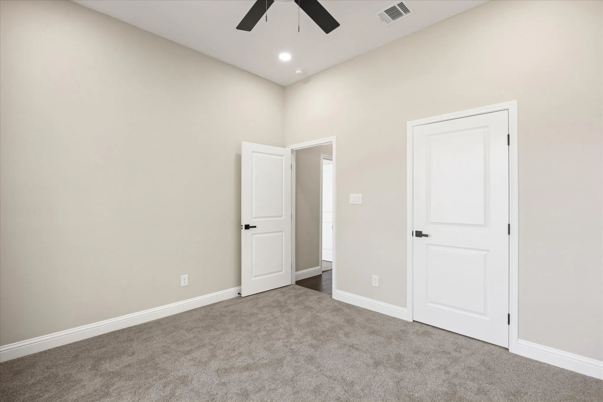 Single Family Residence For Sale in Hood County , 210 Knob Hill Drive, Granbury, Texas 76048, 4 Bedroom, 2 Bathroom, 2 Garage spaces, 2,410 Sqft, built in 2026, mls#21346152, Real Estate Agent in Granbury, Homes For Sale in Hood county, Homes For Sale in Granbury, Realtor in Granbury Texas, Real Estate Brokerage Independent Realty Texas, Luminita Cordes Realtor