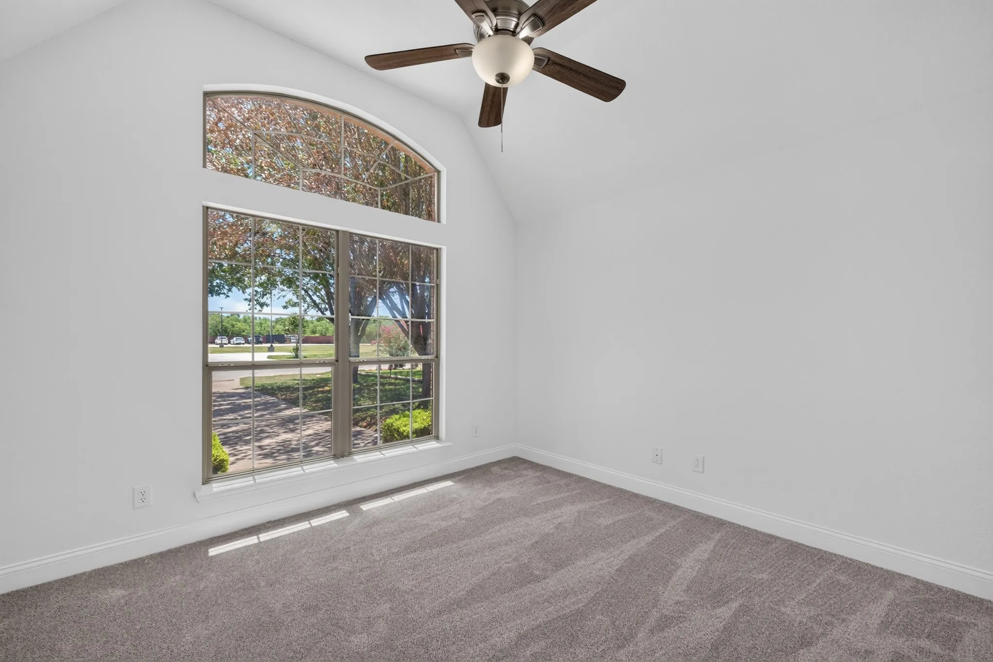 Single Family Residence For Sale in Taylor County , 3518 Silver Oaks Drive, Abilene, Texas 79606, 4 Bedroom, 3 Bathroom, 2 Garage spaces, 2,459 Sqft, built in 2005, mls#21343886, Real Estate Agent in Abilene, Homes For Sale in Taylor county, Homes For Sale in Abilene, Realtor in Abilene Texas, Real Estate Brokerage Independent Realty Texas, Luminita Cordes Realtor