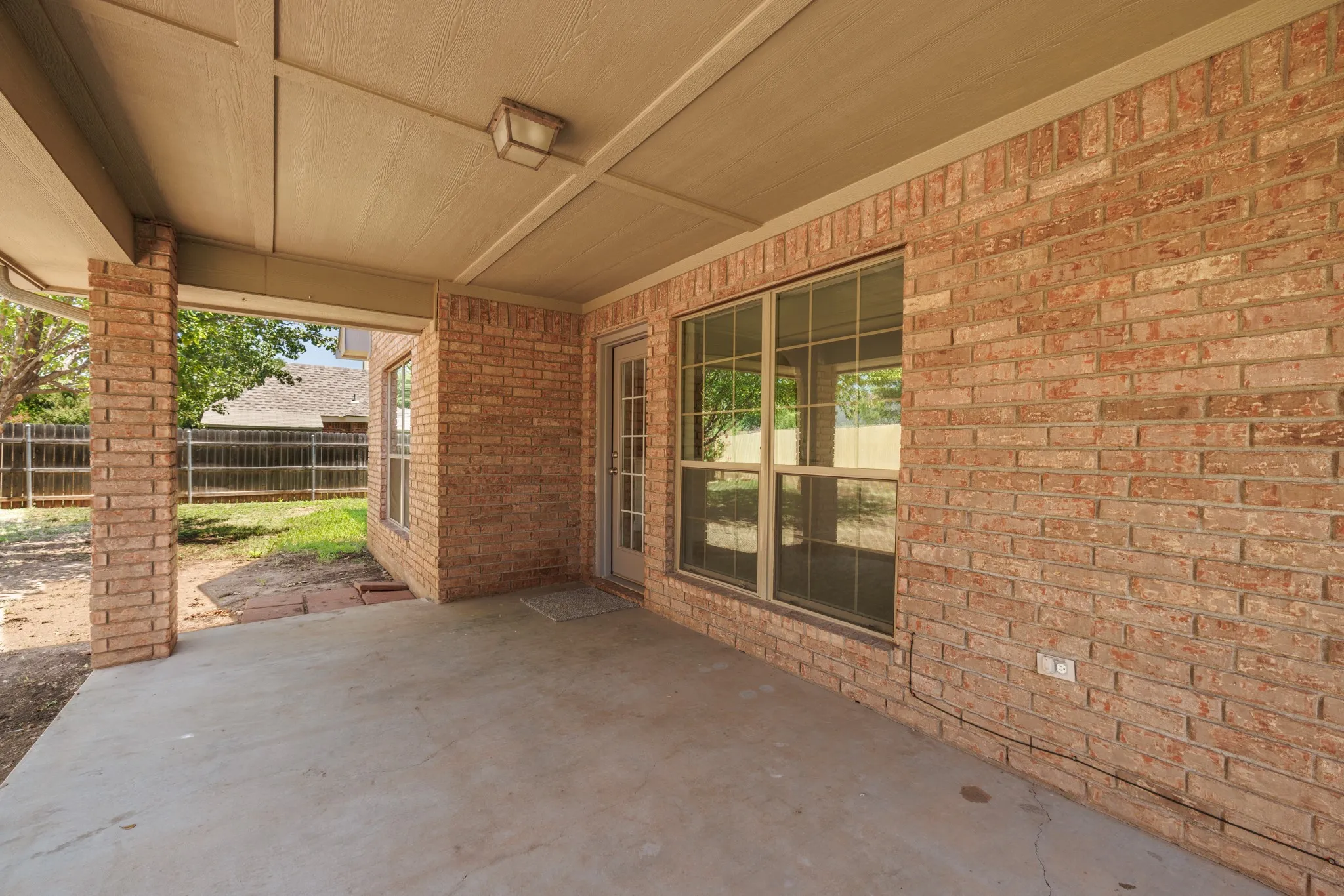 Single Family Residence For Sale in Taylor County , 3518 Silver Oaks Drive, Abilene, Texas 79606, 4 Bedroom, 3 Bathroom, 2 Garage spaces, 2,459 Sqft, built in 2005, mls#21343886, Real Estate Agent in Abilene, Homes For Sale in Taylor county, Homes For Sale in Abilene, Realtor in Abilene Texas, Real Estate Brokerage Independent Realty Texas, Luminita Cordes Realtor
