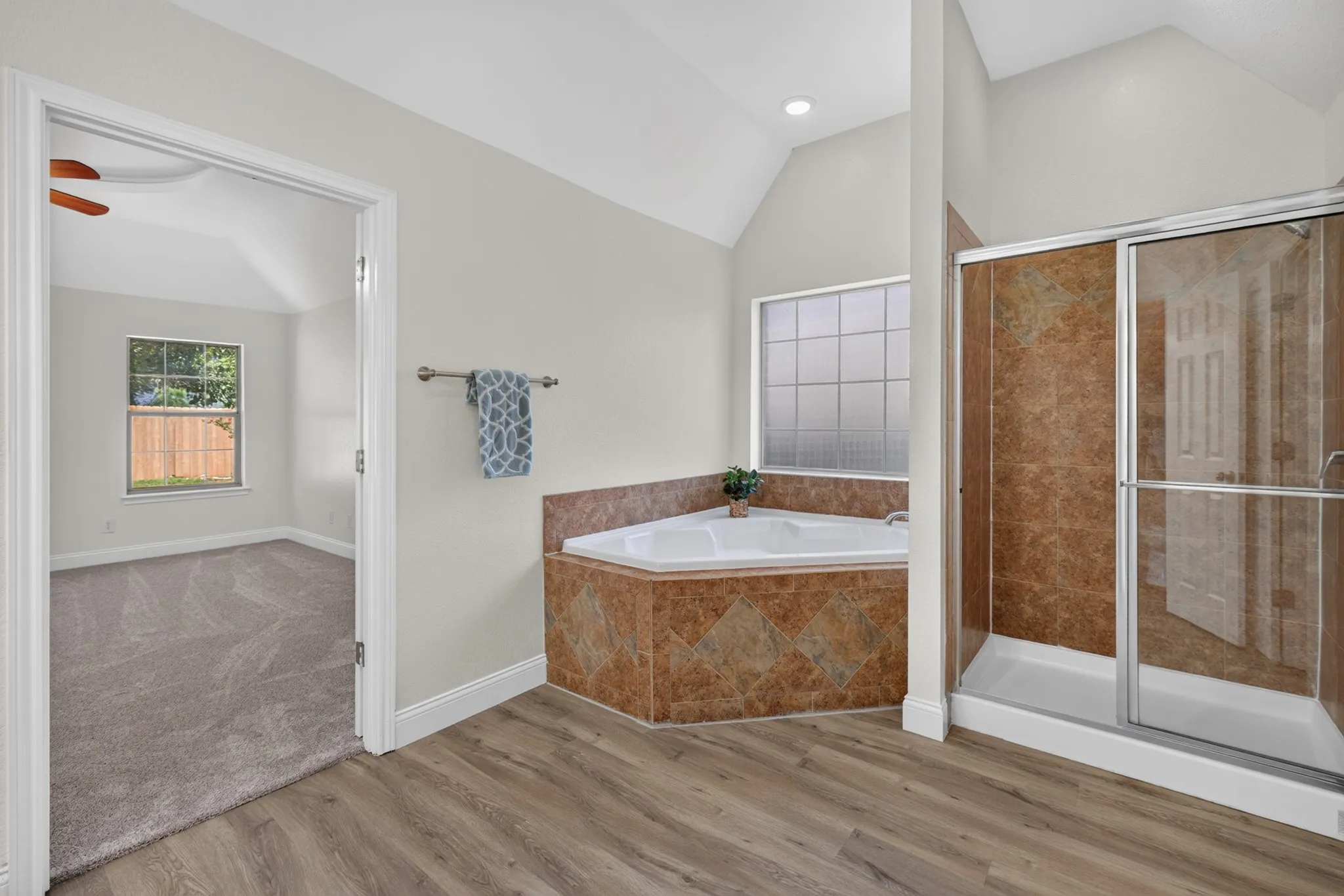 Single Family Residence For Sale in Taylor County , 3518 Silver Oaks Drive, Abilene, Texas 79606, 4 Bedroom, 3 Bathroom, 2 Garage spaces, 2,459 Sqft, built in 2005, mls#21343886, Real Estate Agent in Abilene, Homes For Sale in Taylor county, Homes For Sale in Abilene, Realtor in Abilene Texas, Real Estate Brokerage Independent Realty Texas, Luminita Cordes Realtor